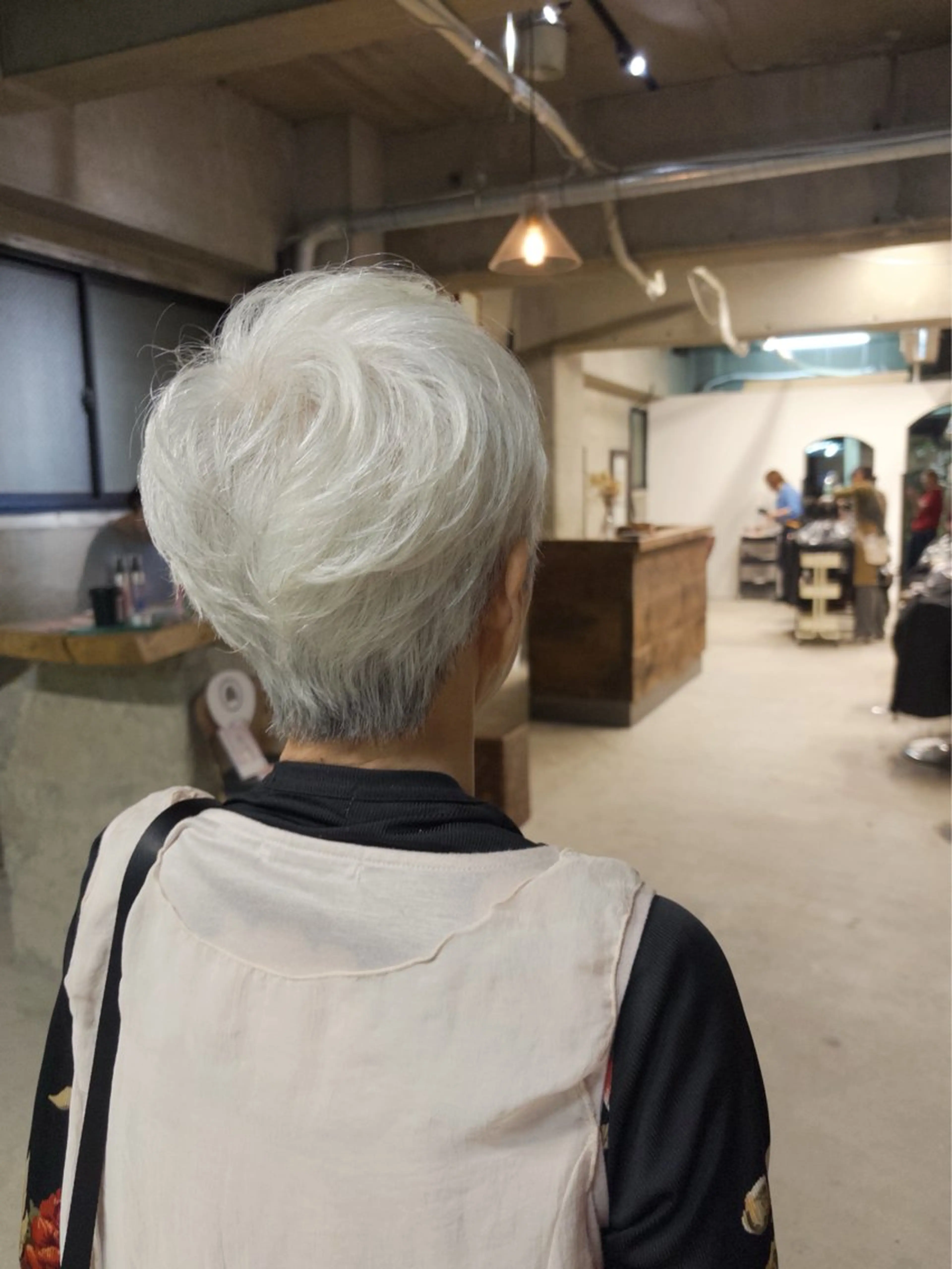 ショート kvell by urban.所属・KVELL ユナのヘアスタイル