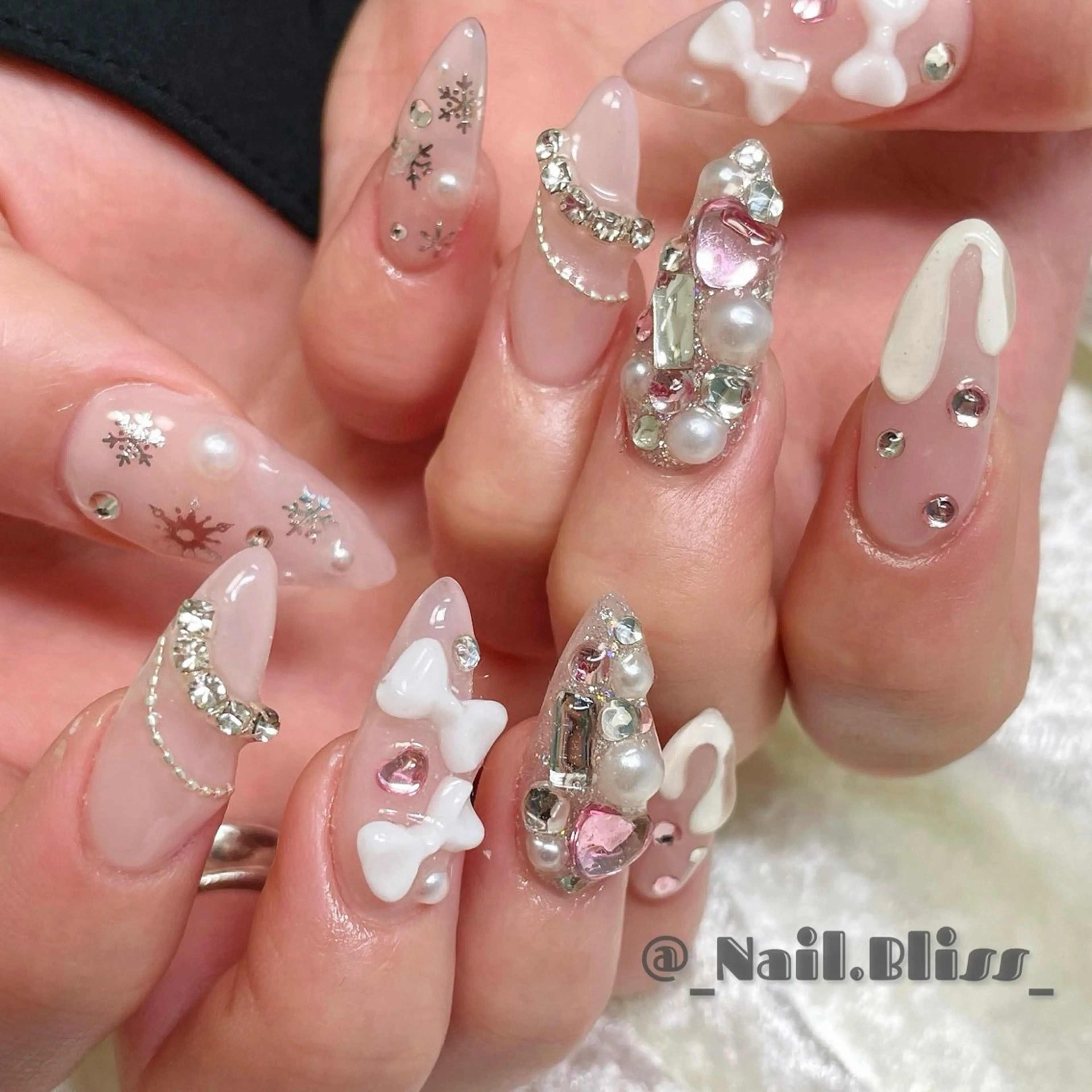 ネイル ガーリー 持ち込み リボン ハンドネイル NAIL BLISSのネイルデザイン
