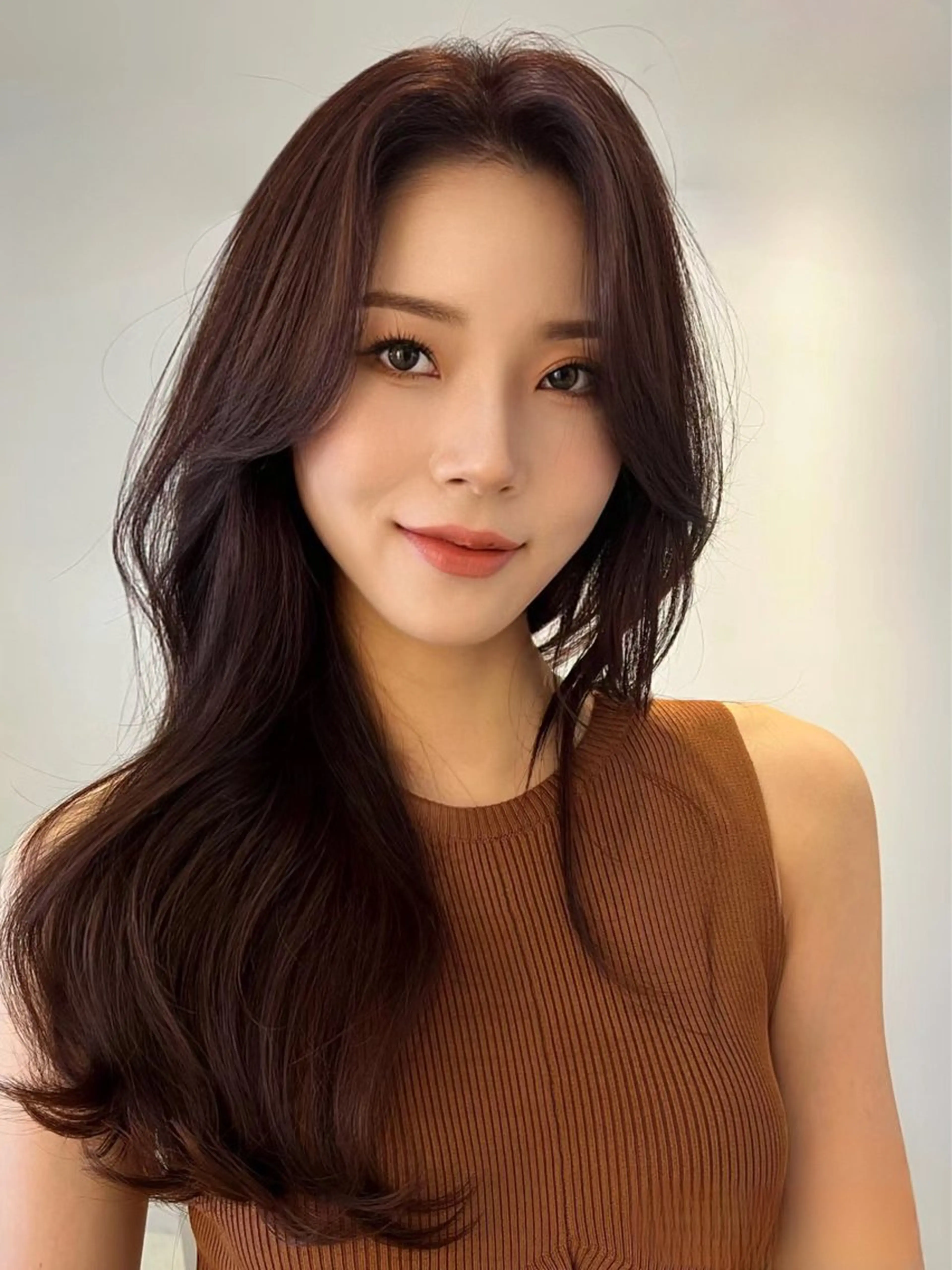 セミロング カラー レイヤーカット 外ハネヘア カット ヘアカラー トリートメント 鈴木 一貴のヘアスタイル