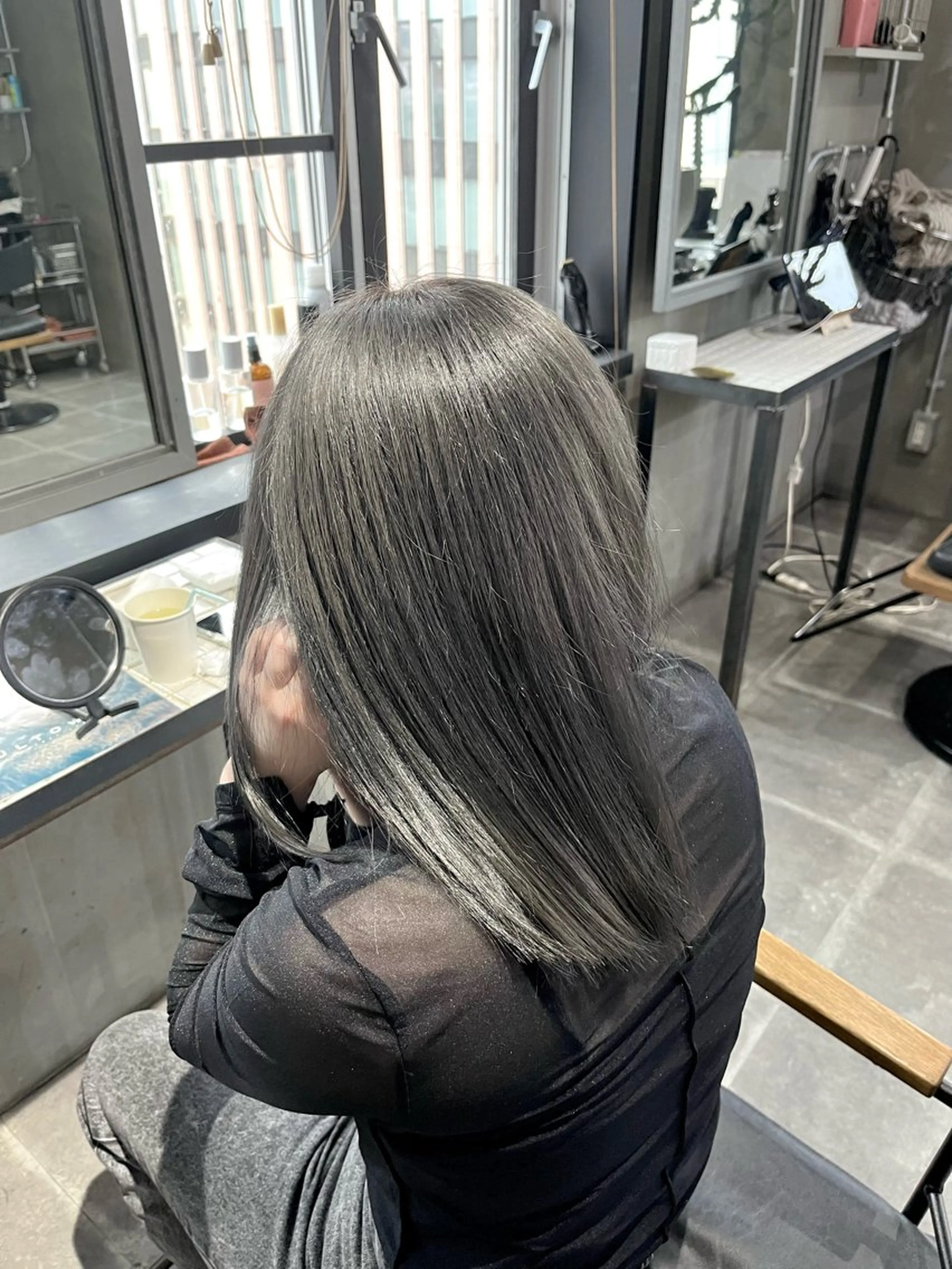 ミディアム カラー ブルーカラー グレージュ カット ヘアカラー トリートメント 透明感♥韓国ヘア HINAのヘアスタイル