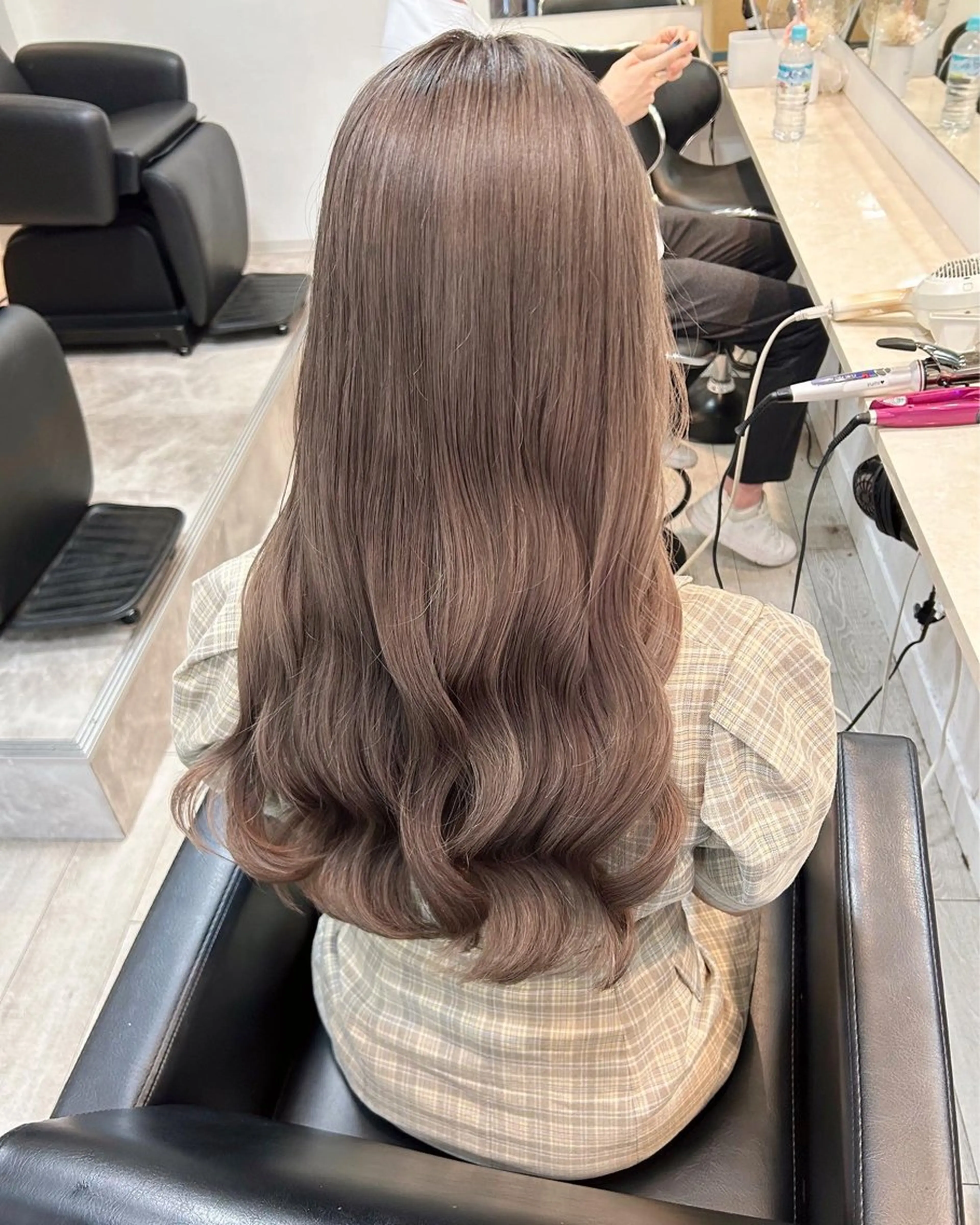 ブリーチカラー+TOKIO5stepトリートメント(ダメージ94%カットケアブリーチ付き)の写真