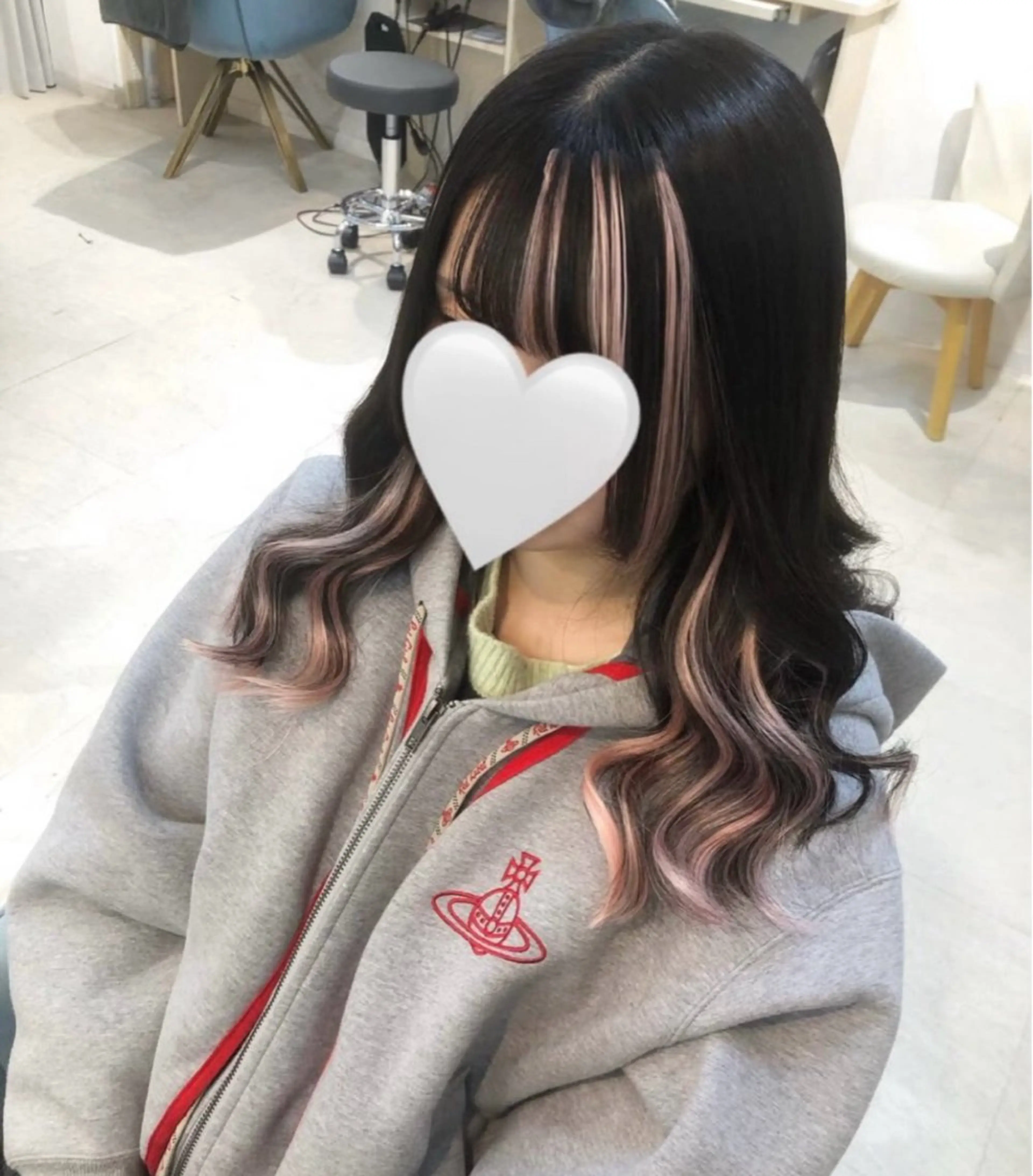 【ミニモ限定】シールエクステ20枚➕2枚プレゼント✨️メッシュ・イヤリングカラーにオススメ♪の写真