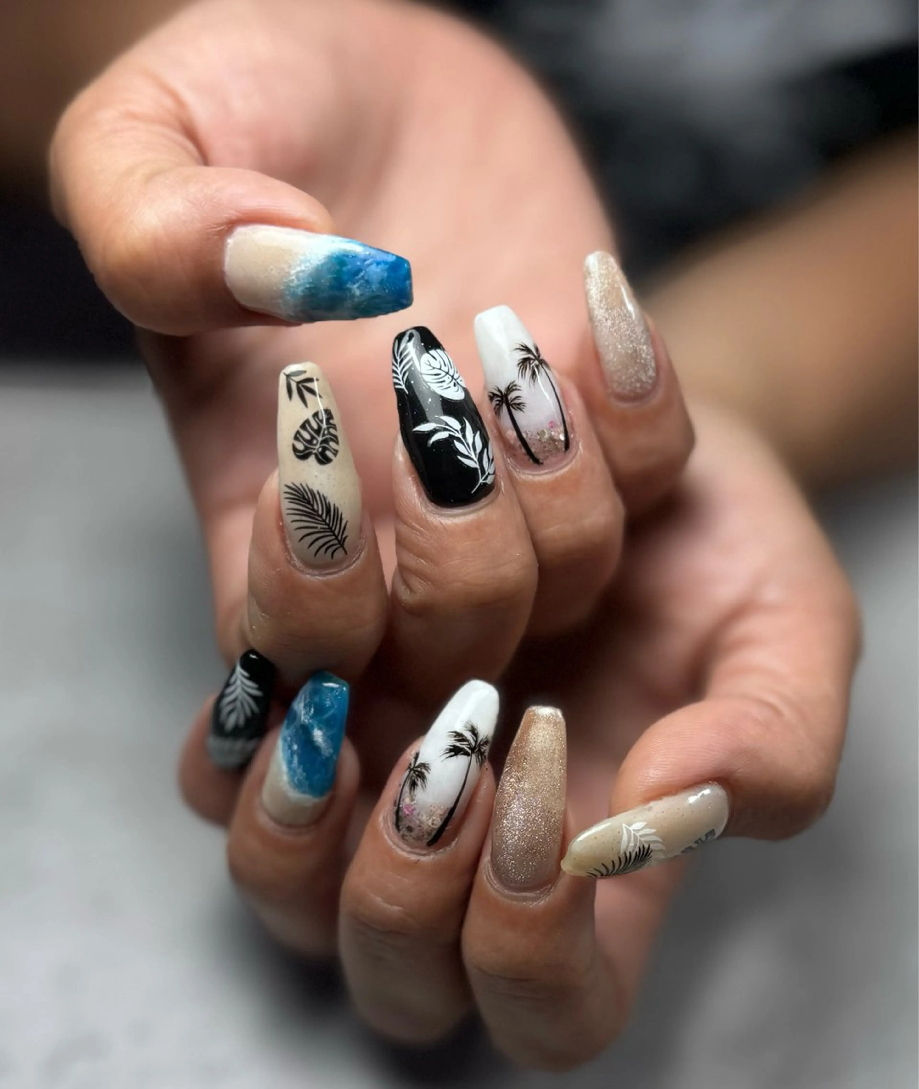 長さ出しジェルアート持ち込みデザイン可能。対象外アート有り。アートし放題＋1,000円頂きます🙇🏻‍♀️⋱の写真