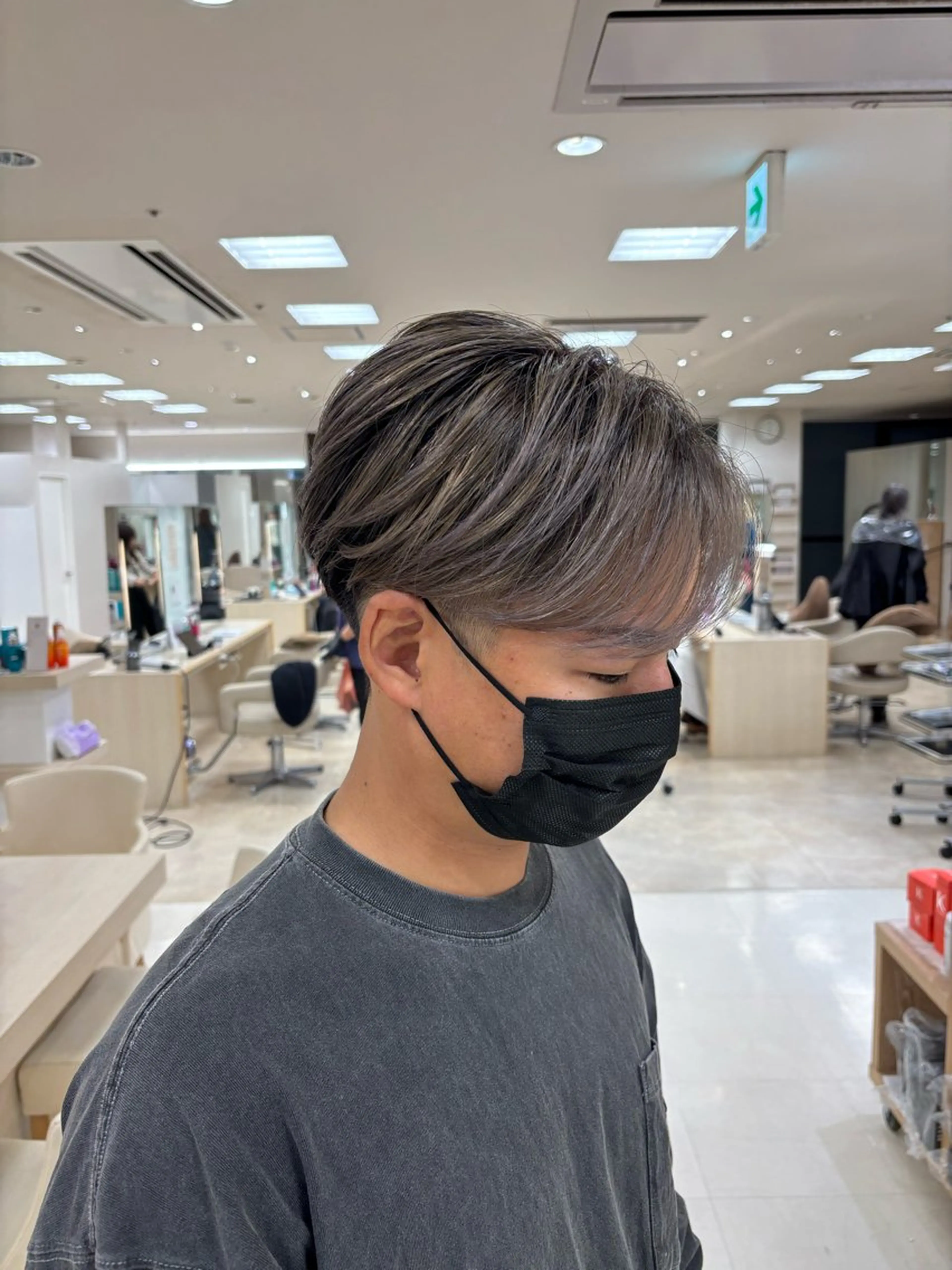 カラー メンズ カット ヘアカラー トリートメント 湘南/メンズパーマ/ ハイライト/ユチカのヘアスタイル