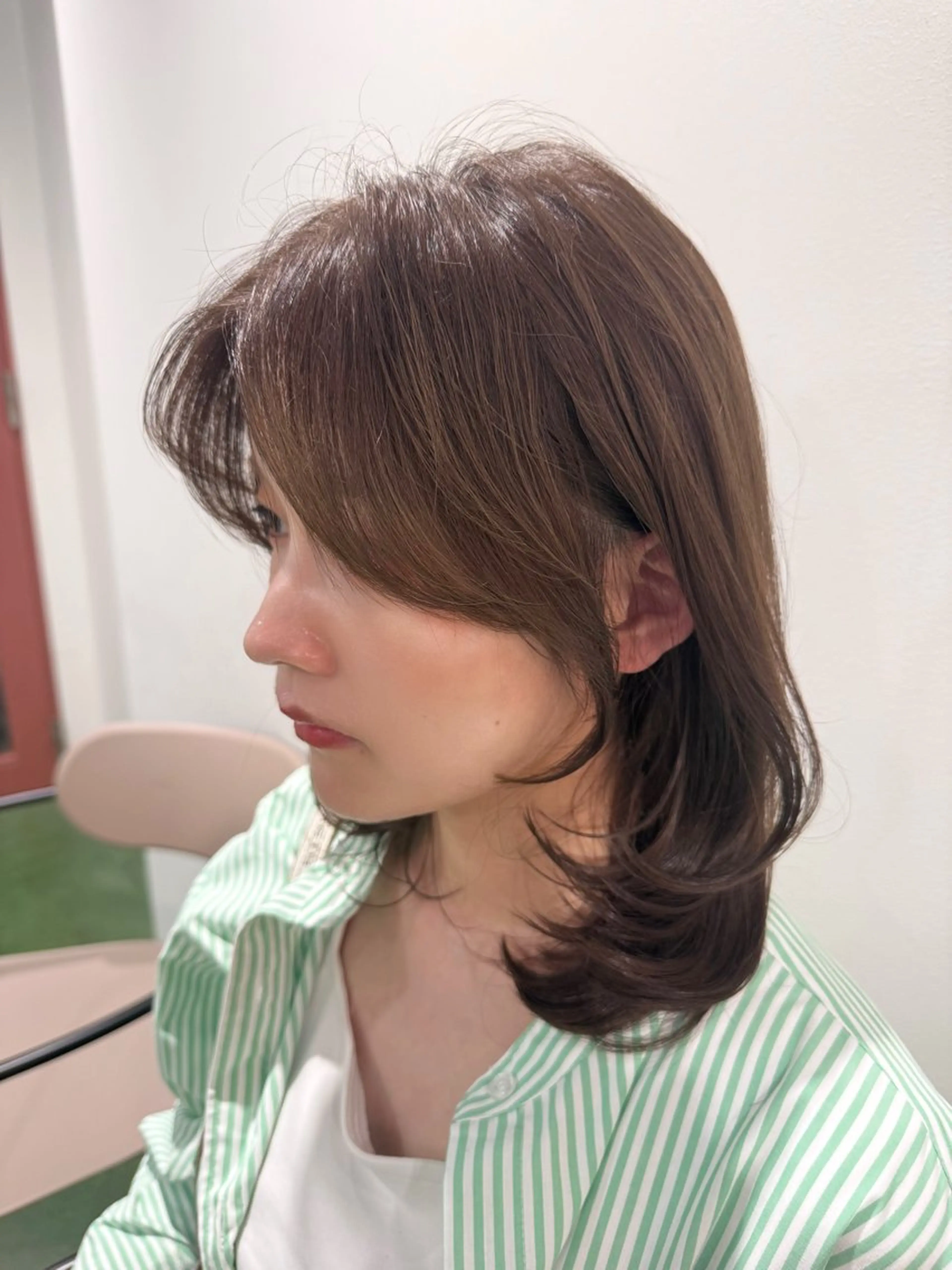 ミディアム 小顔カット カット ヘアカラー トリートメント ミカ/名駅/レイヤー /ブリーチなしカラーのヘアスタイル