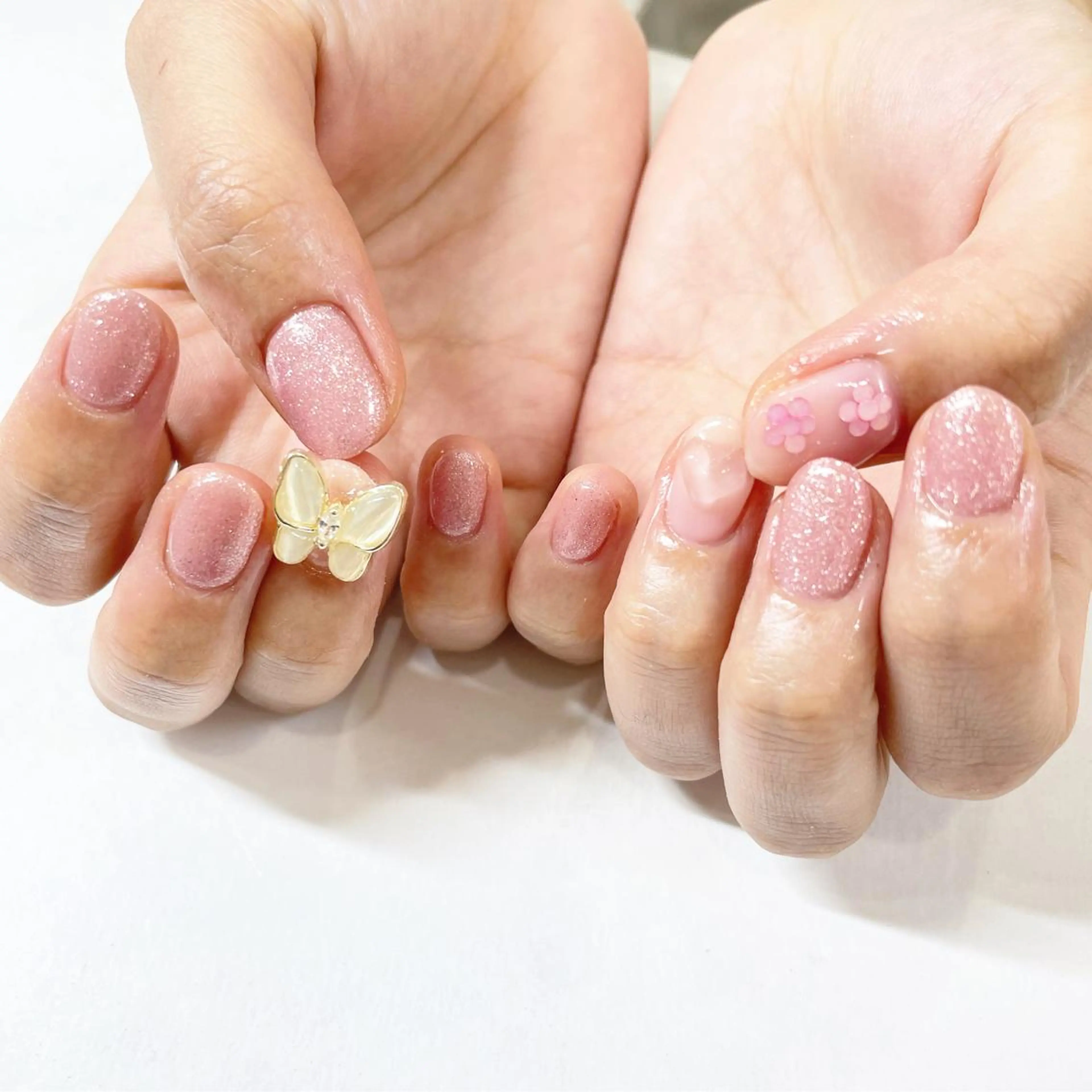 ネイル ハンドネイル フットネイル Minami 🍓のネイルデザイン