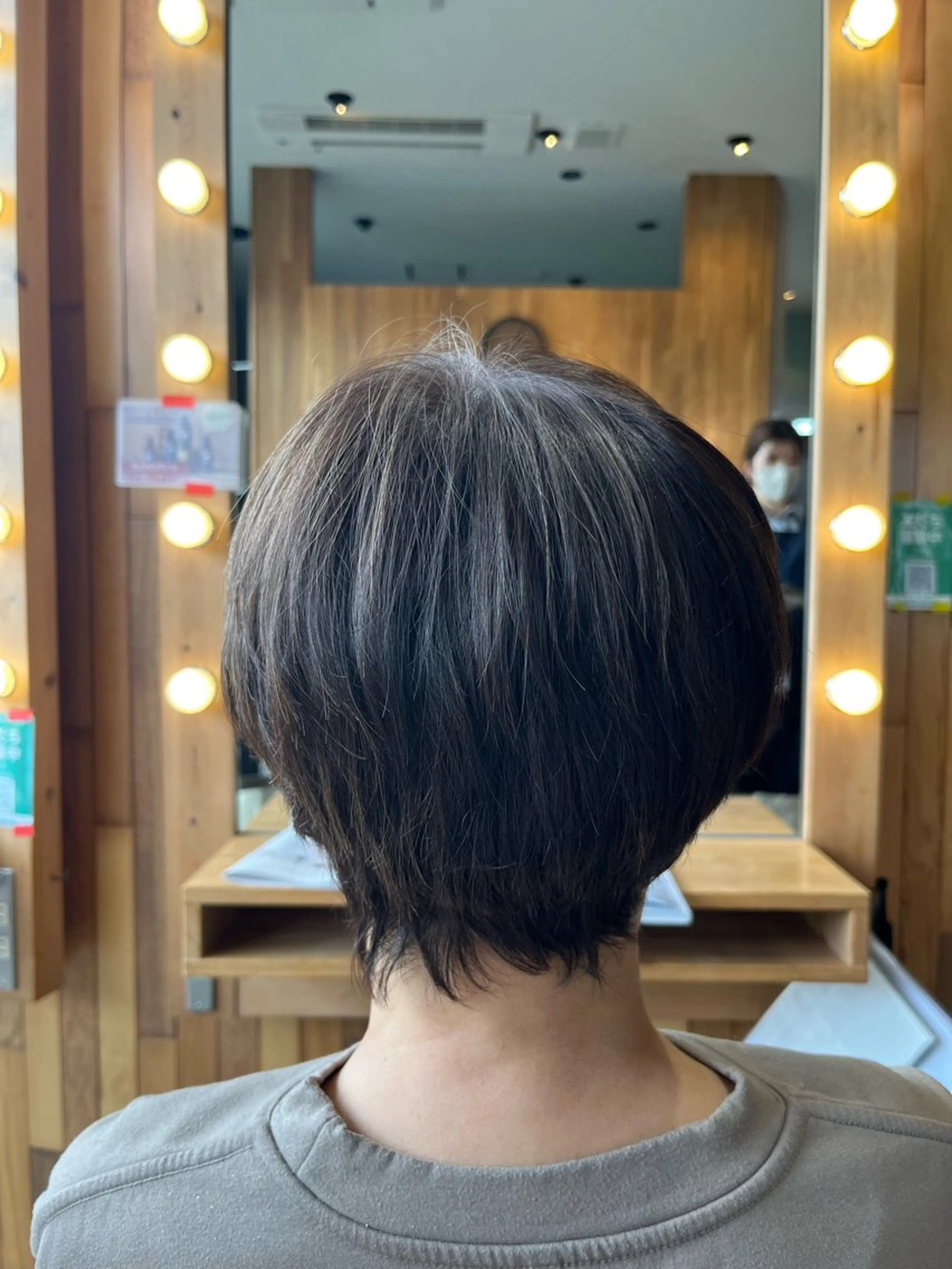 ショート 長南 やよいのヘアスタイル