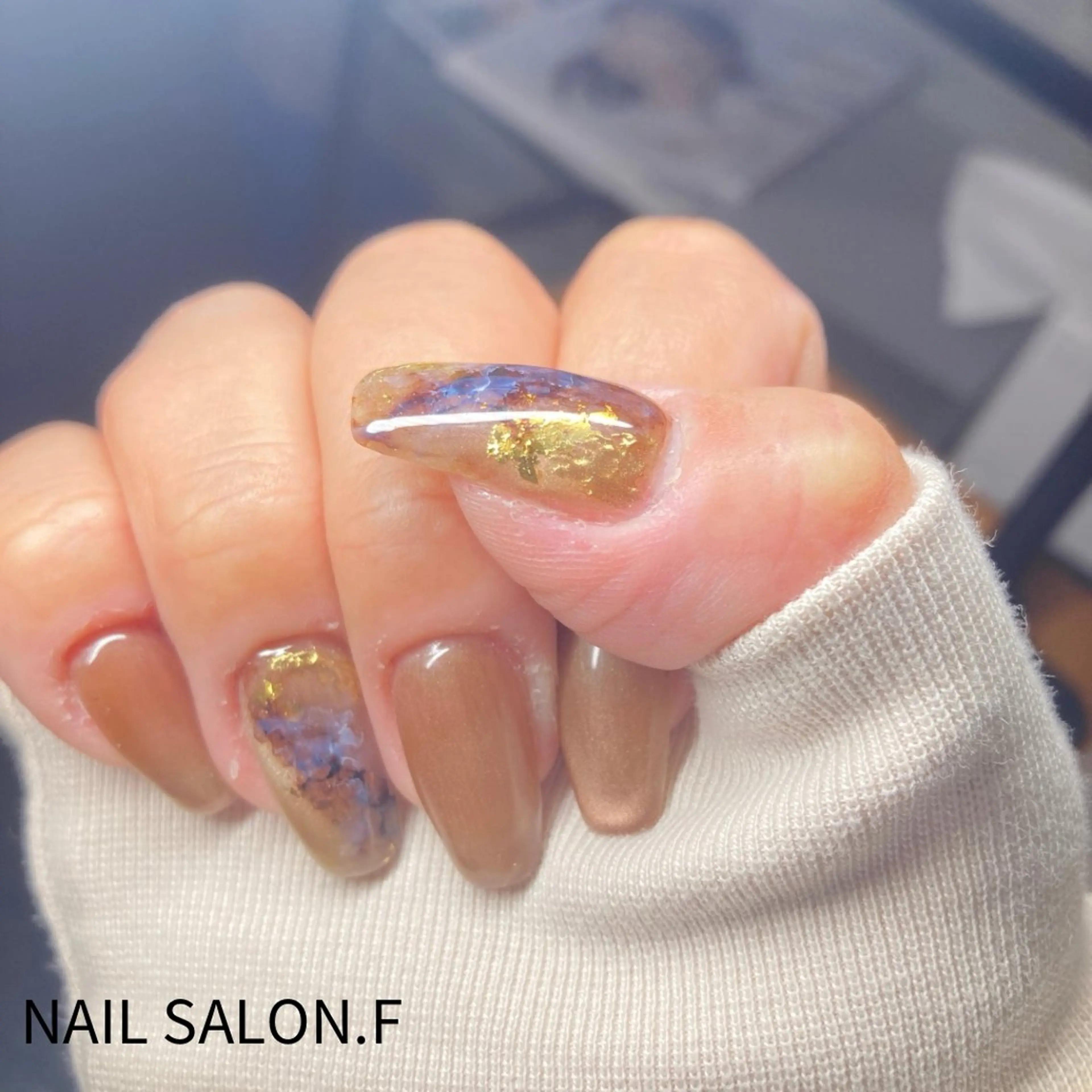 ネイル ブラウン マグネットネイル ニュアンスネイル ハンドネイル ネイルサロン.エフ kaoriのネイルデザイン