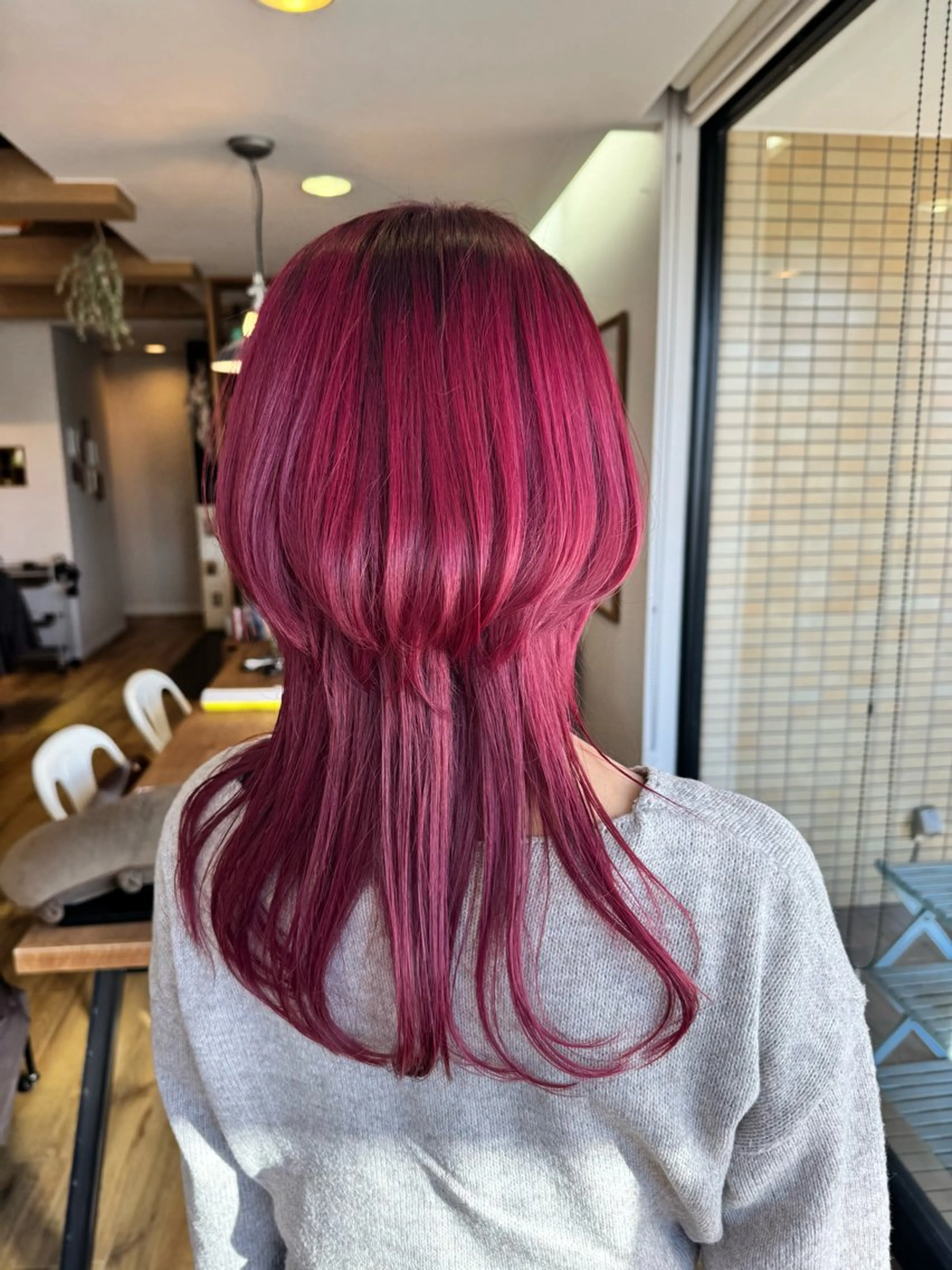 ロング カラー ピンクカラー カット ヘアカラー トリートメント ツキダテ ユイのヘアスタイル