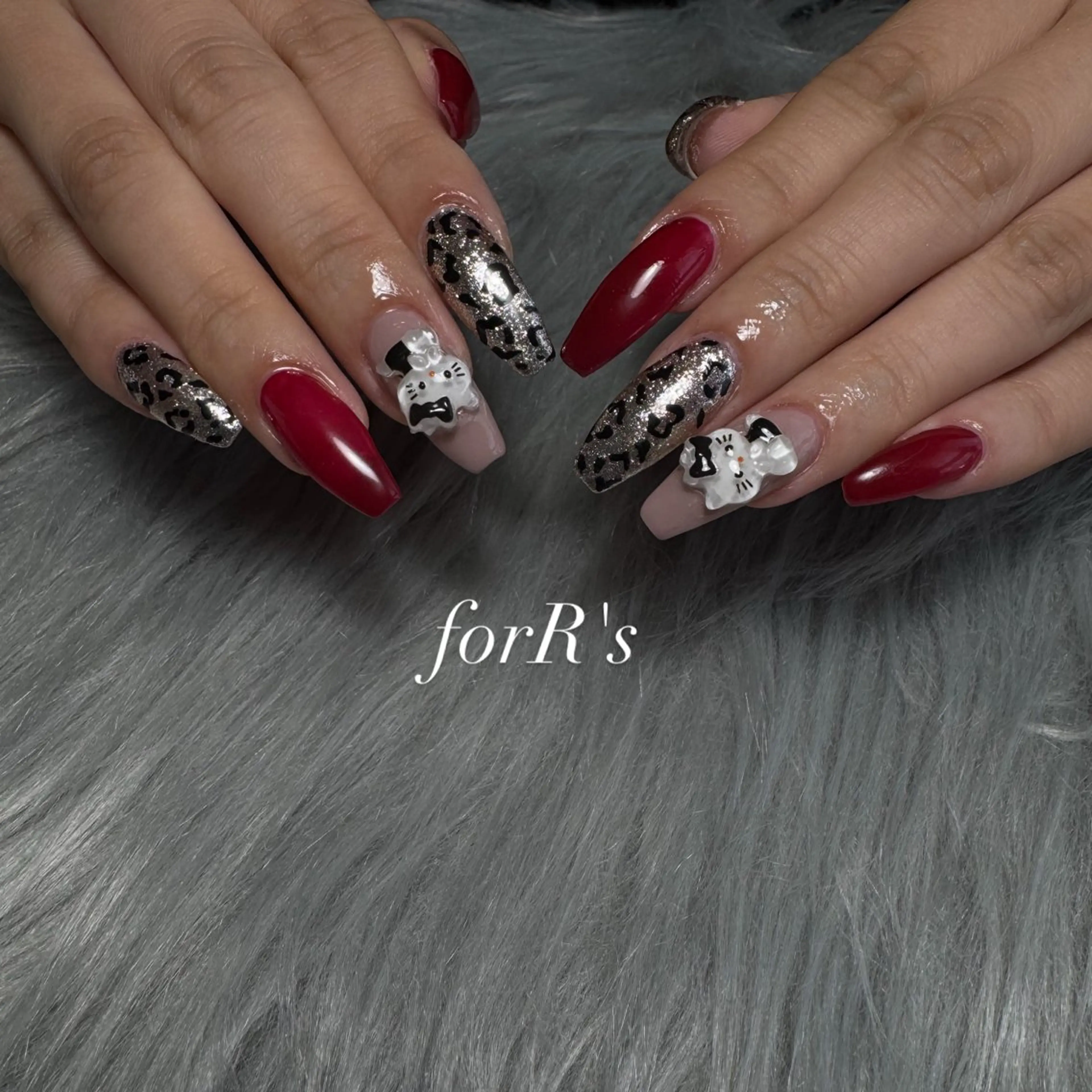 セミロング forR's AIKAのネイルデザイン