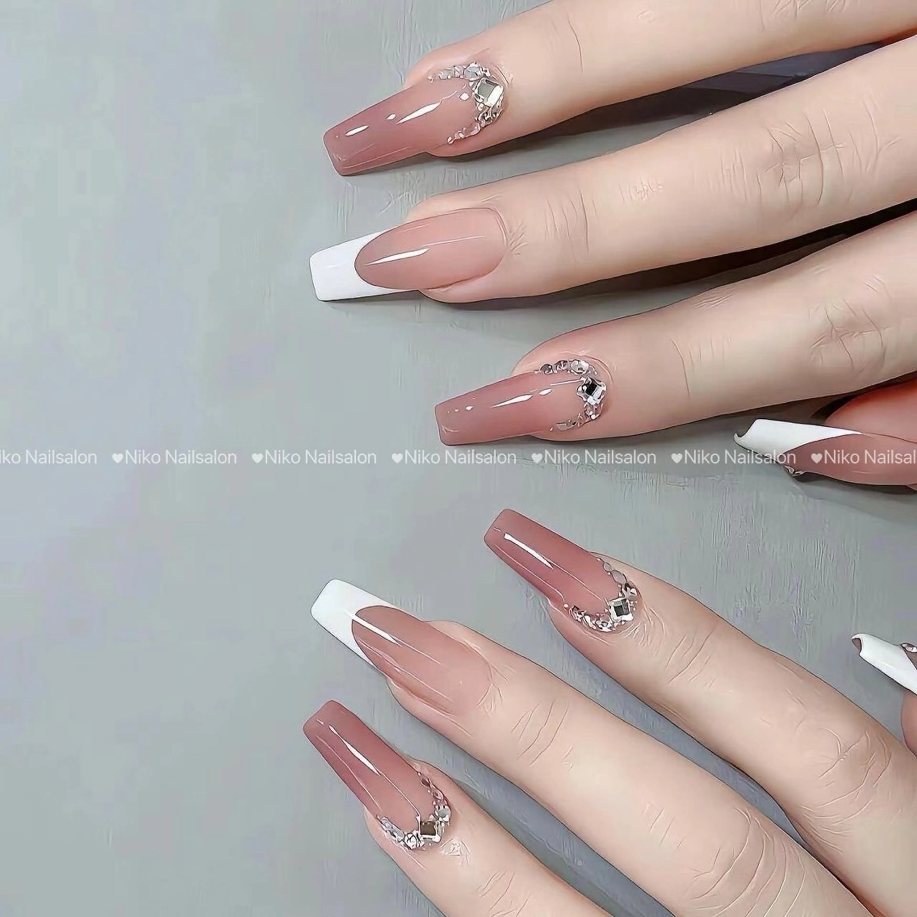 ネイル チークネイル 長さ出し フットネイル フレンチネイル ジェルネイル Niko Nail salon 銀座本店のネイルデザイン