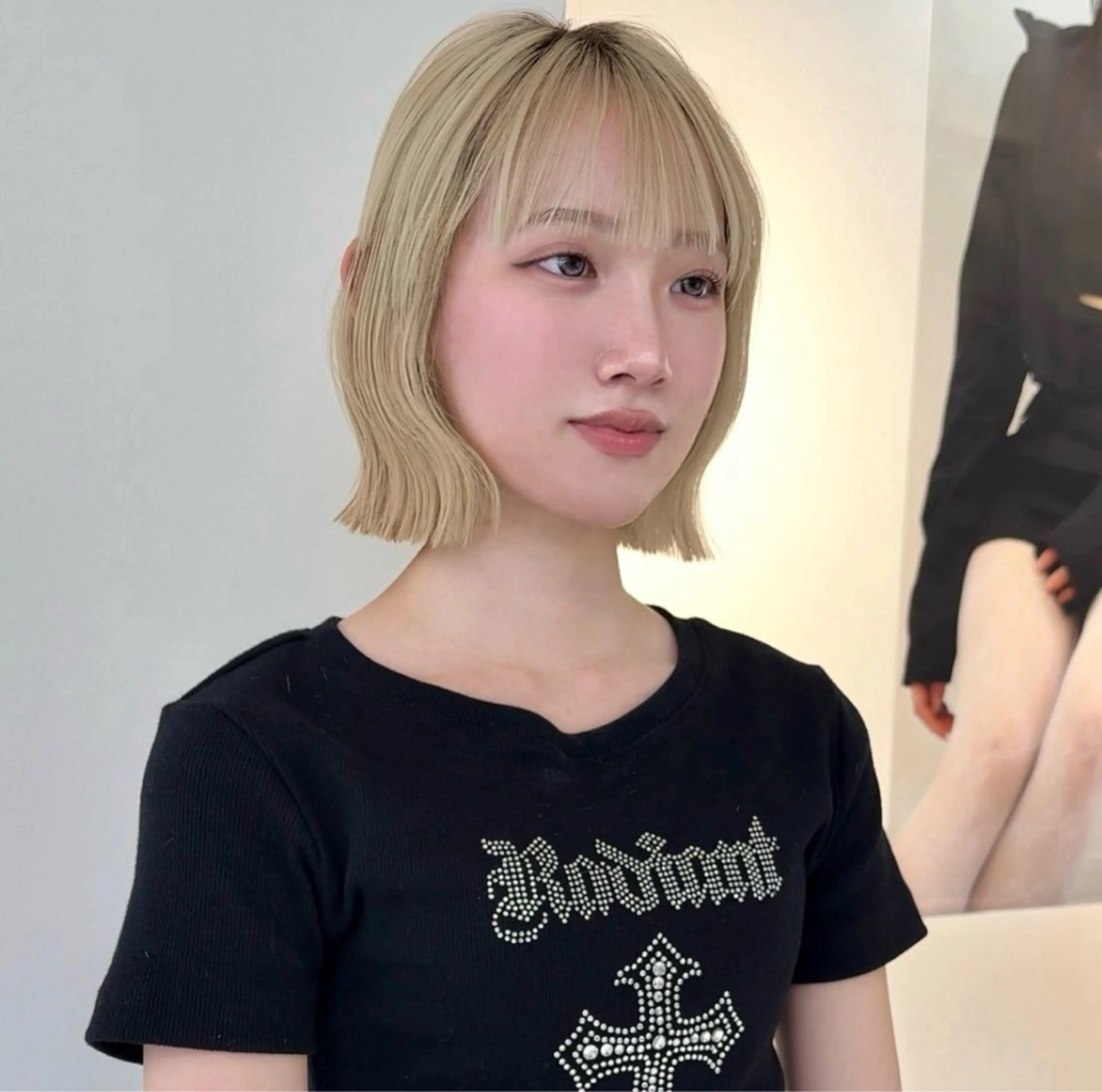 ショート ボブ 顔周りカット 小顔カット VIVIE 福岡天神店のヘアスタイル