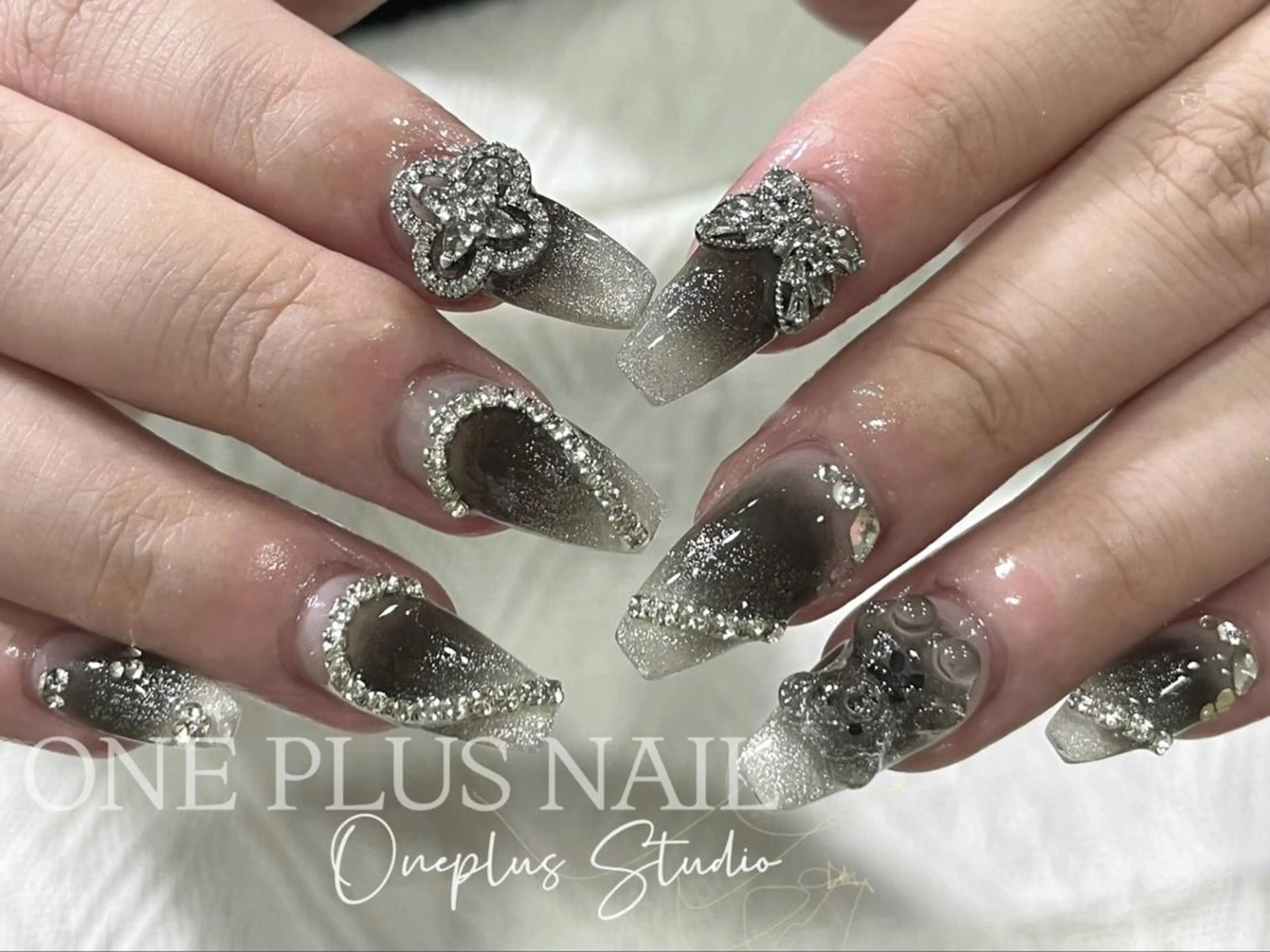 ネイル One Plus Nail Salonのネイルデザイン