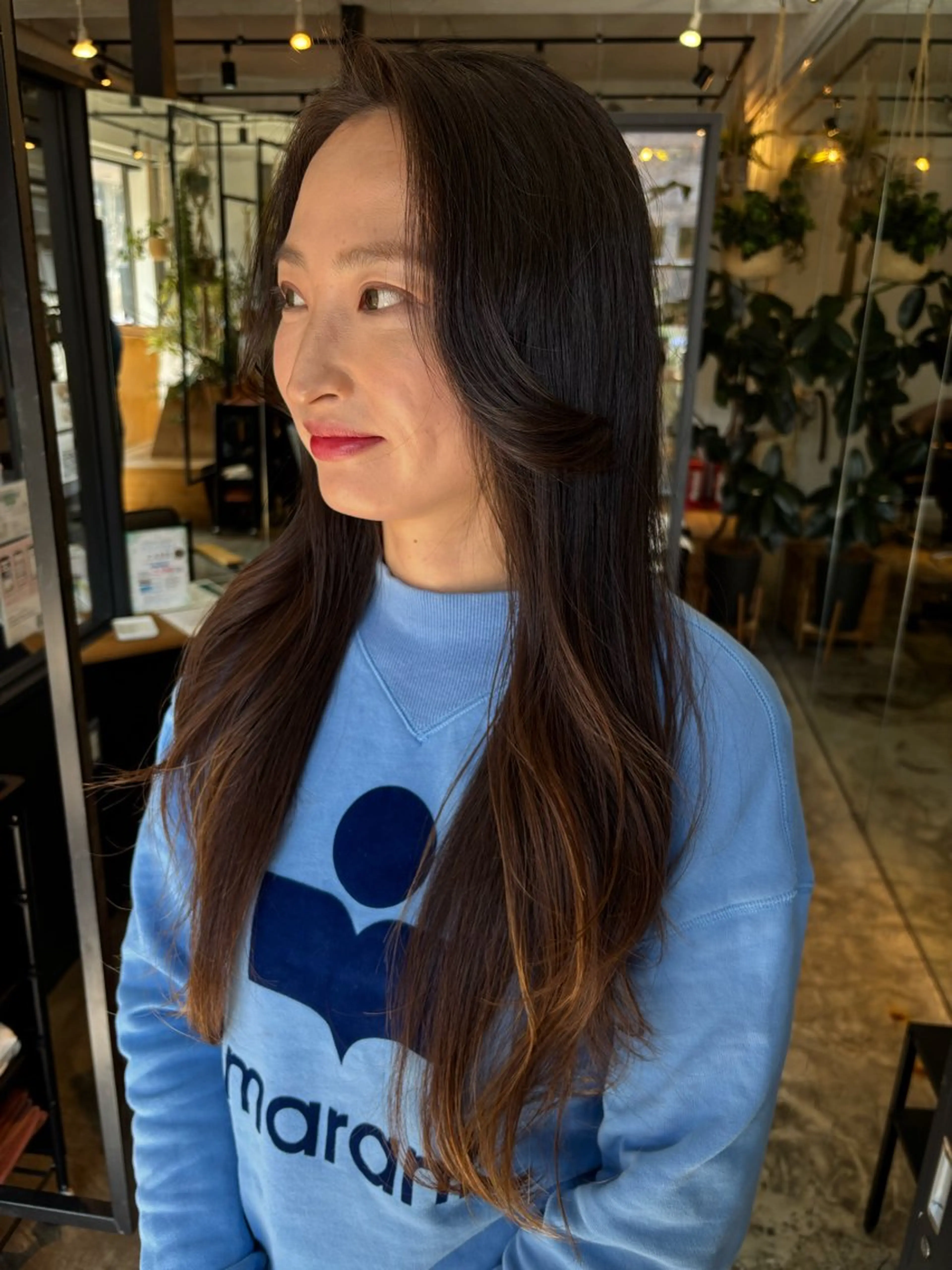 ロング くびれヘア レイヤーカット ロング カット 🌿FERIA桃山台 AYA🌿のヘアスタイル