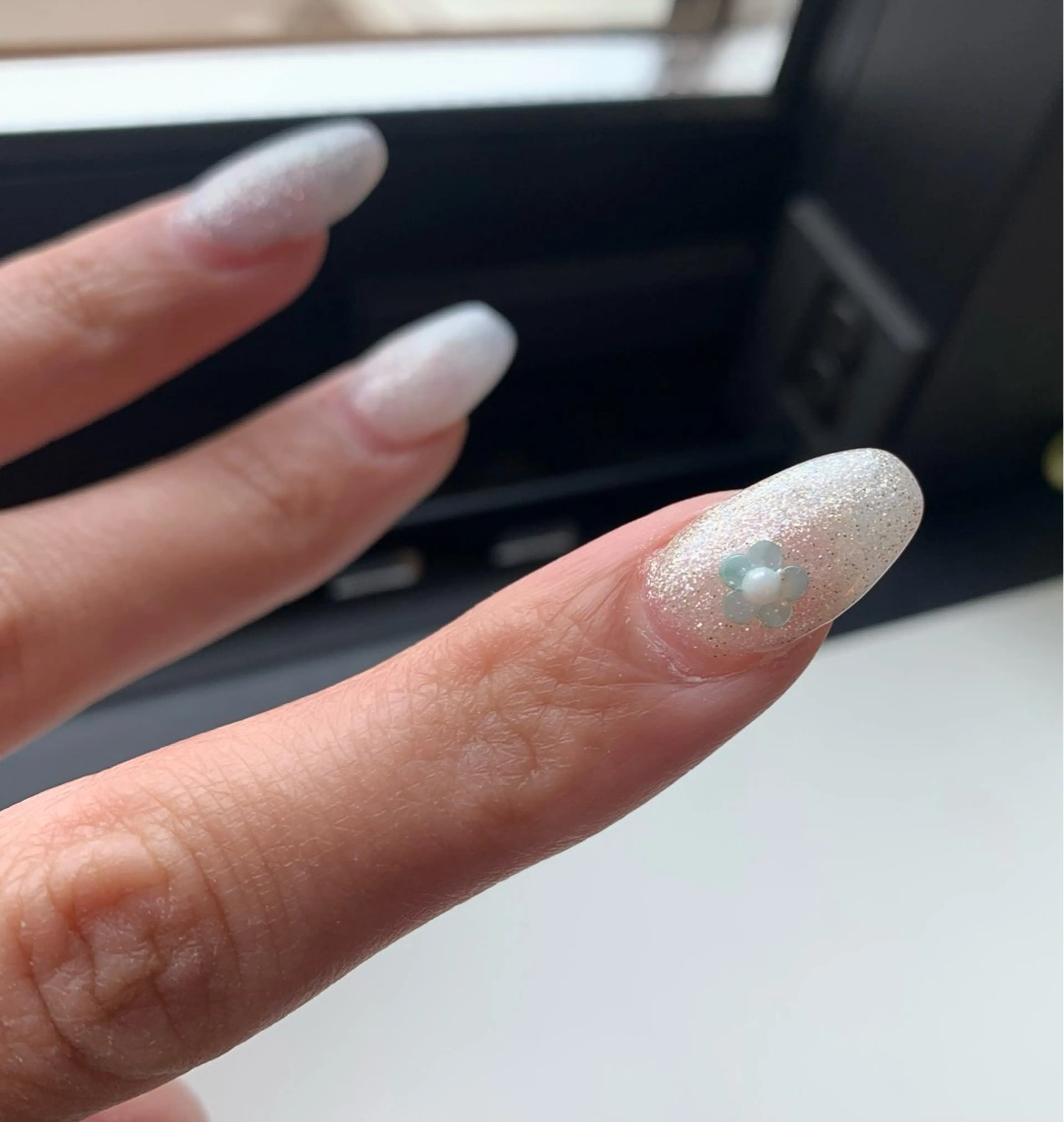 ネイル ハンドネイル 芳賀 暦美のネイルデザイン