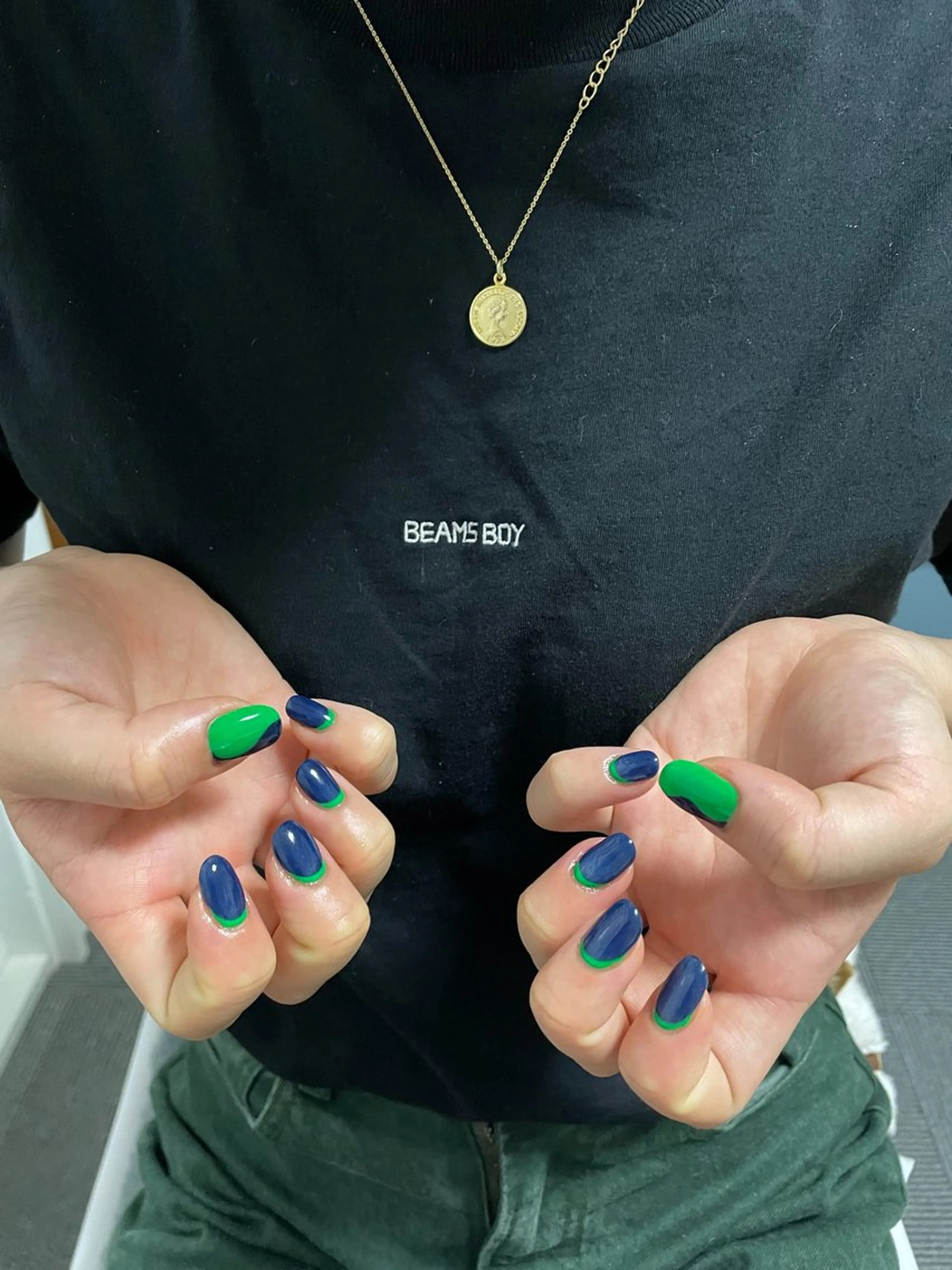 ネイル アートネイル フレンチネイル 逆フレンチ AURORA eyelash&nail salon アメ村店所属・🌏AURORA | RiRi🪐のネイルデザイン