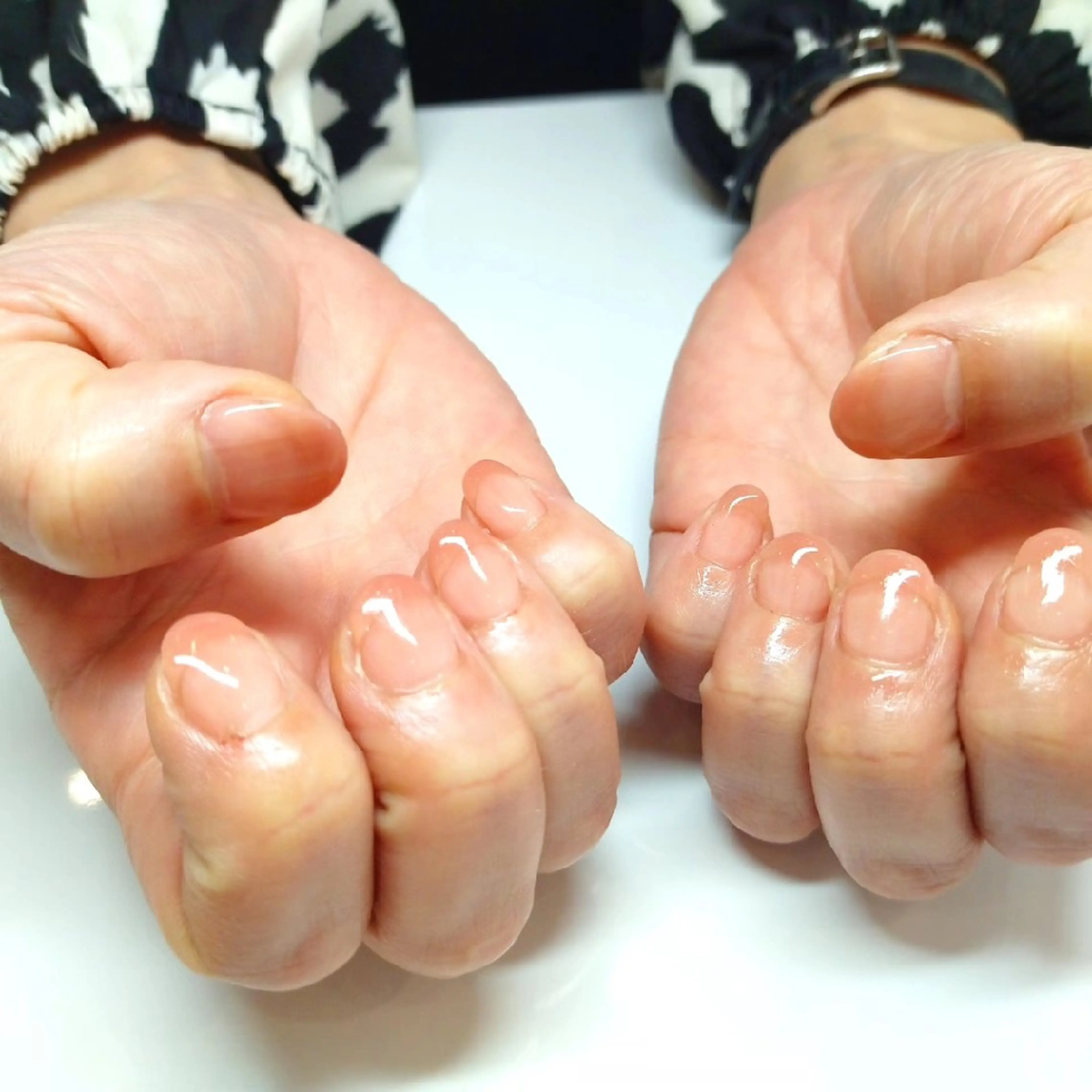 ネイル ハンドネイル 鐙 桃華のネイルデザイン