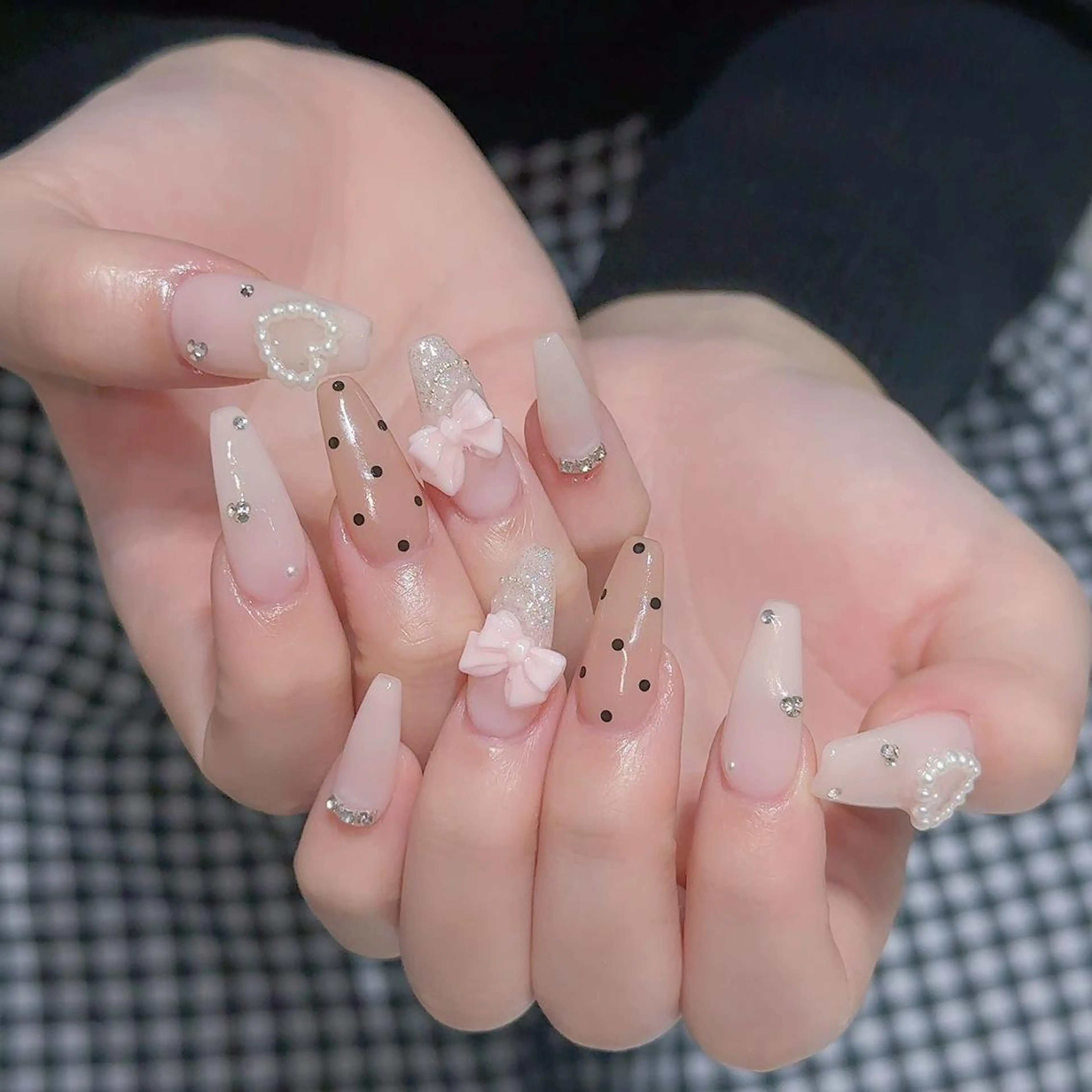 ネイル ハンドネイル Queens マオのネイルデザイン