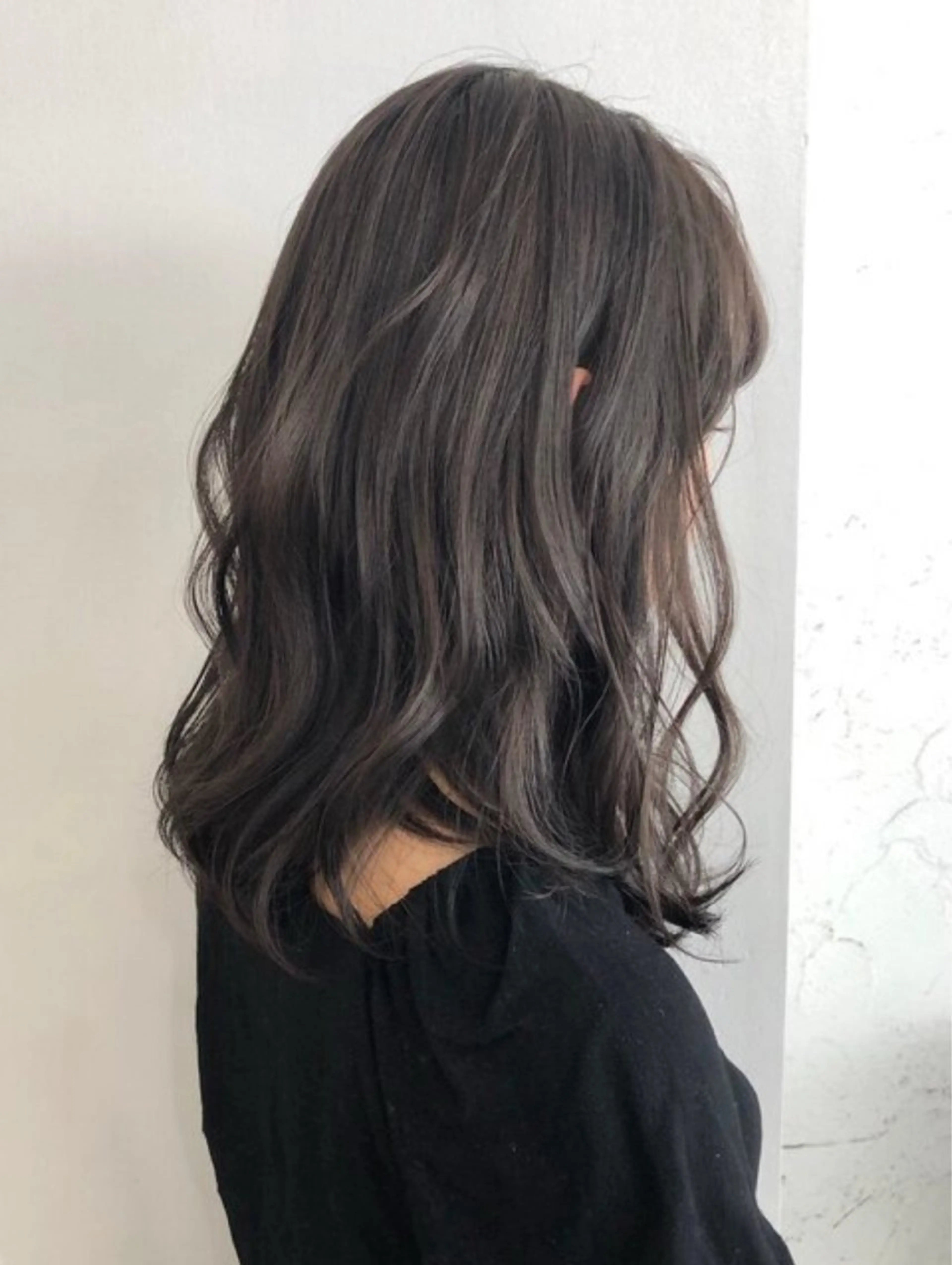 ロング カラー ヘアカラー トリートメント 髙橋碧 透明感カラー / fifthパーマのヘアスタイル