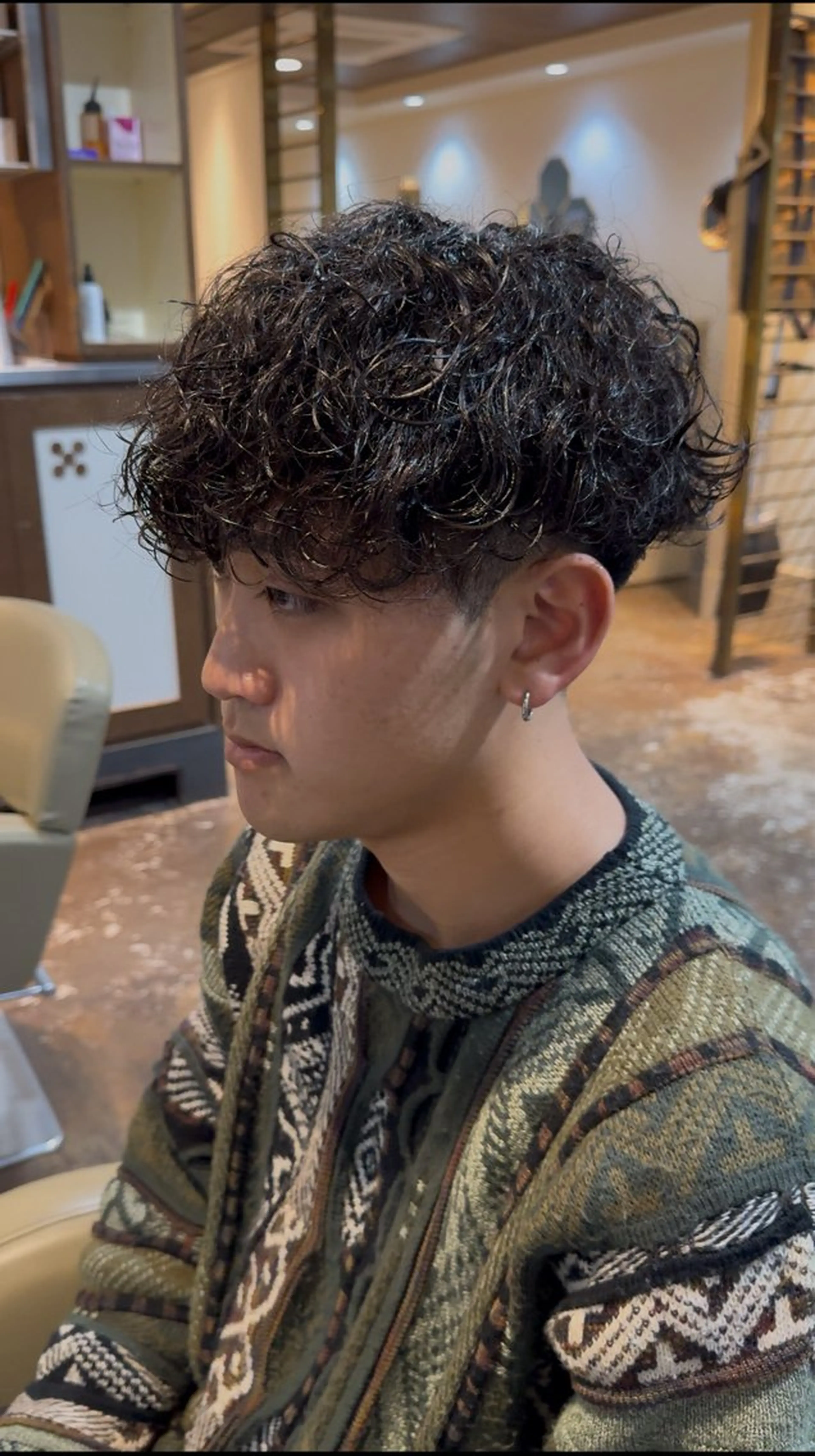 パーマ メンズ 坂梨 健斗のヘアスタイル