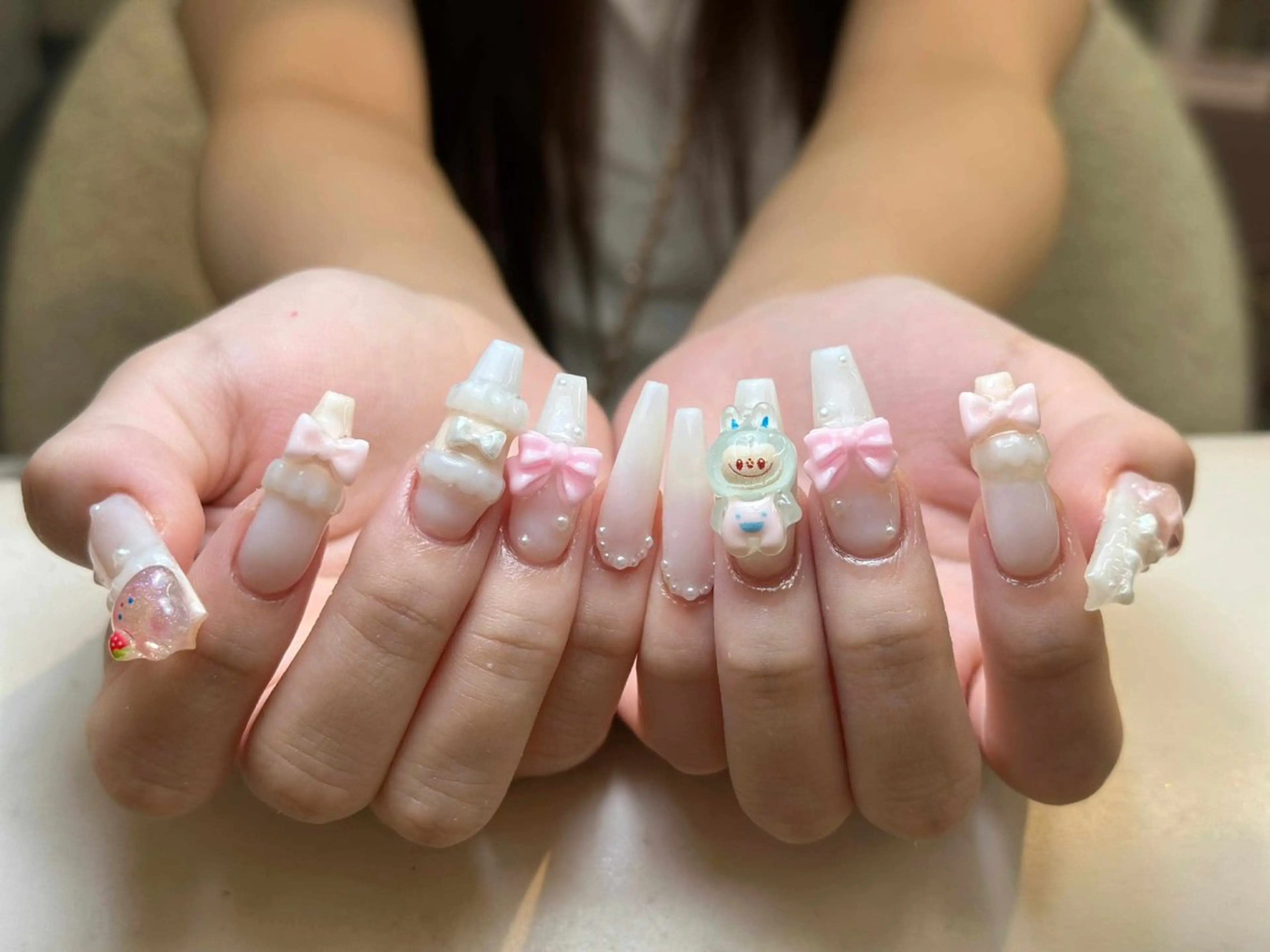 メンズ ネイル アートネイル 成人式 ジェルネイル ニュアンスネイル 夏ネイル ハンドネイル Jenn Nail Shinokuboのネイルデザイン