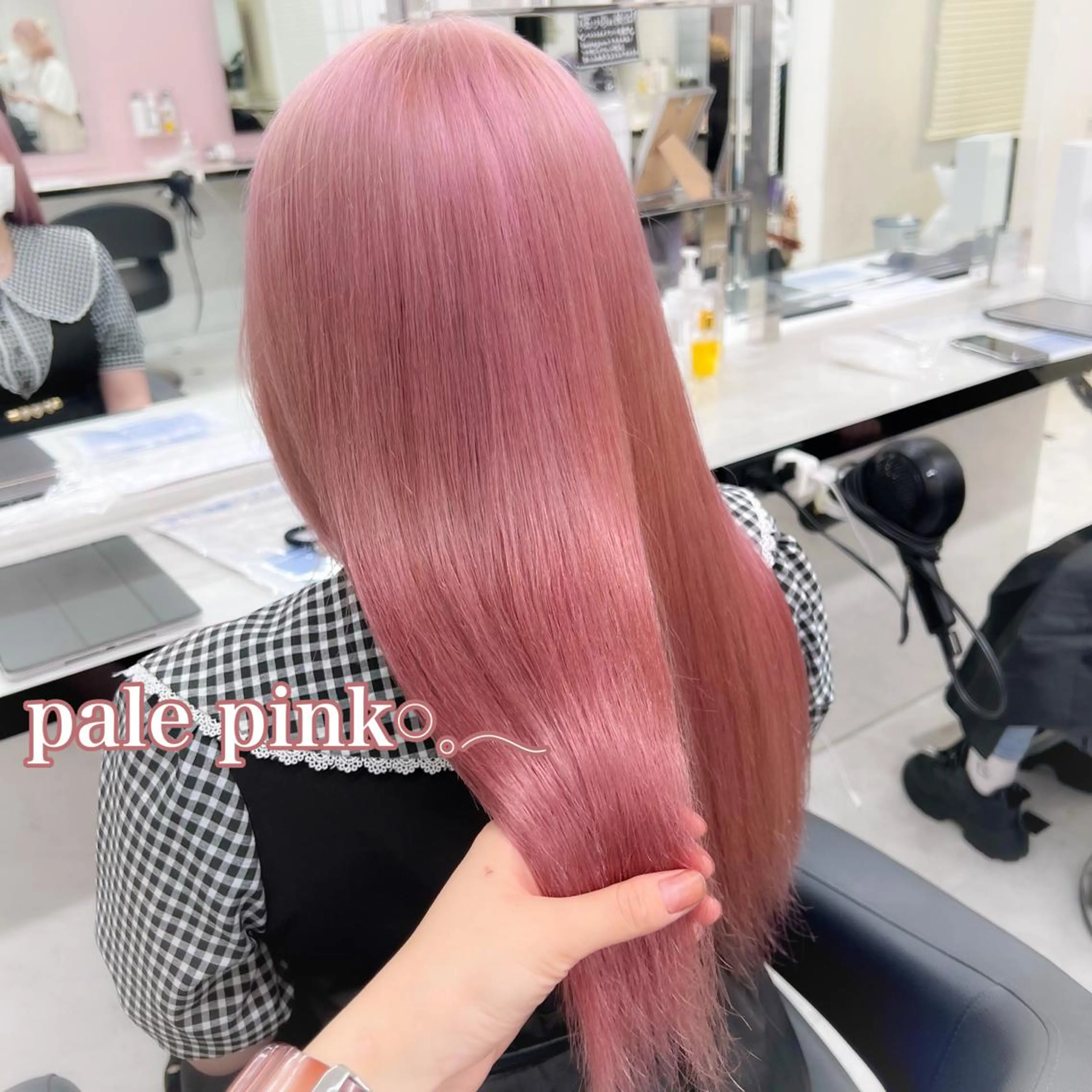 セミロング カラー ハイトーンカラー ピンクカラー ヘアカラー トリートメント ヘッドスパ ヘアセット 透明感/艶髪/💖 トレンドスタイル💖のヘアスタイル