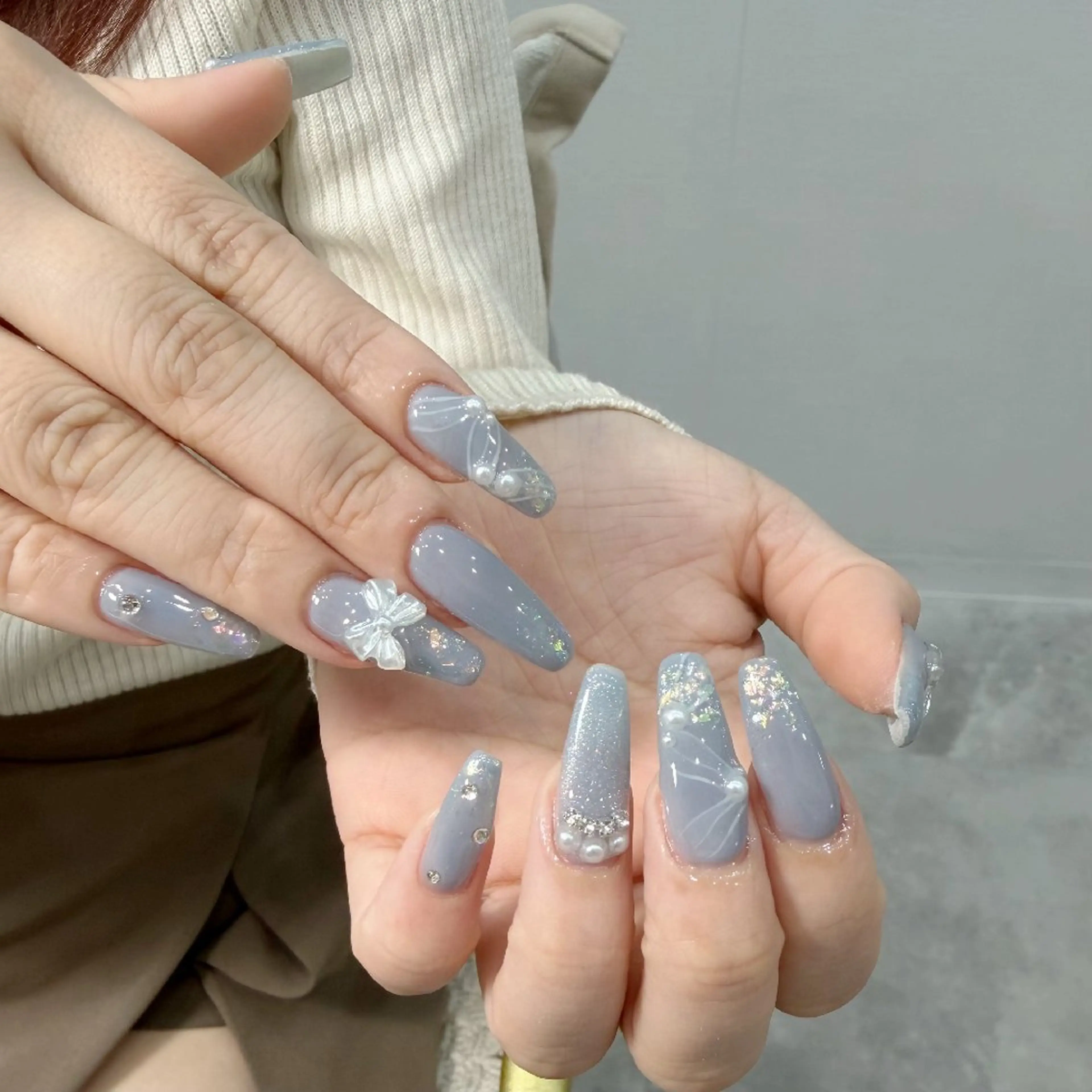 ネイル チークネイル フレンチネイル ジェルネイル ガーリー キラキラネイル ハンドネイル UM Nail Salonのネイルデザイン