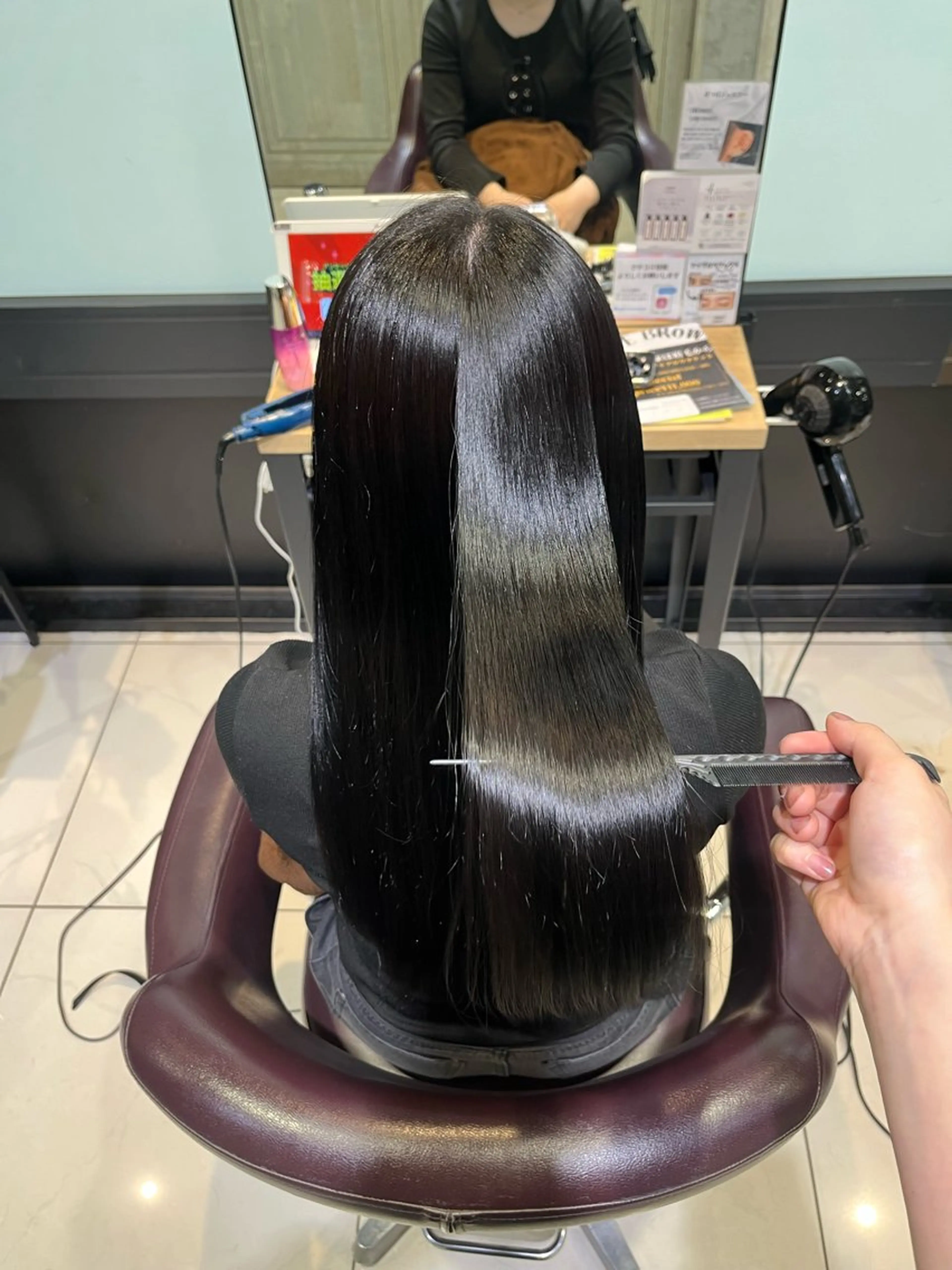 ロング カラー ヘアカラー ✨KYARA ✨【透明感カラー】のヘアスタイル