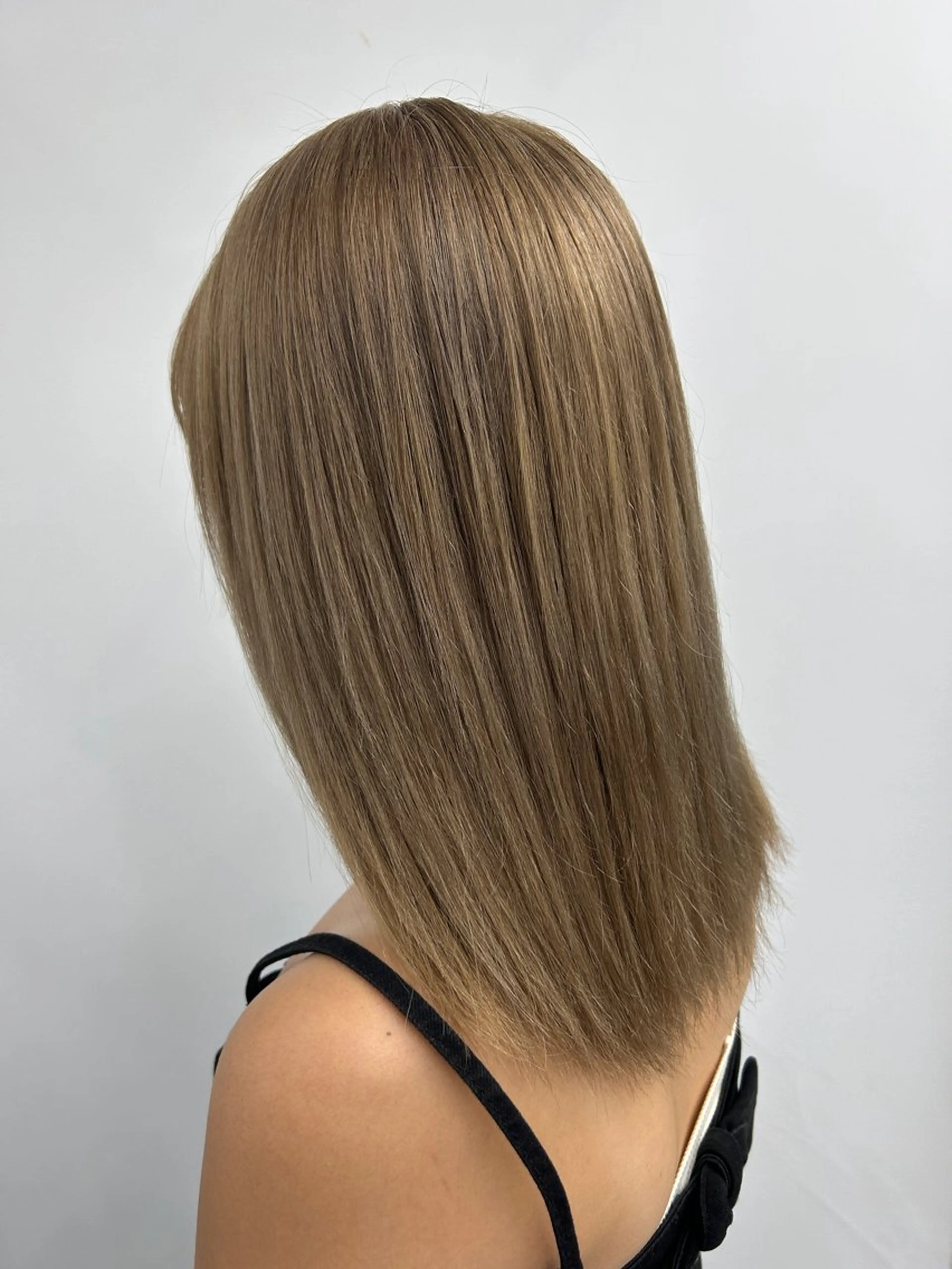 ミディアム カラー シールエクステ バレイヤージュ ハイライトカラー ハイトーンカラー エクステ ヘアカラー トリートメント レイヤー/エクステ alpha下妻のヘアスタイル