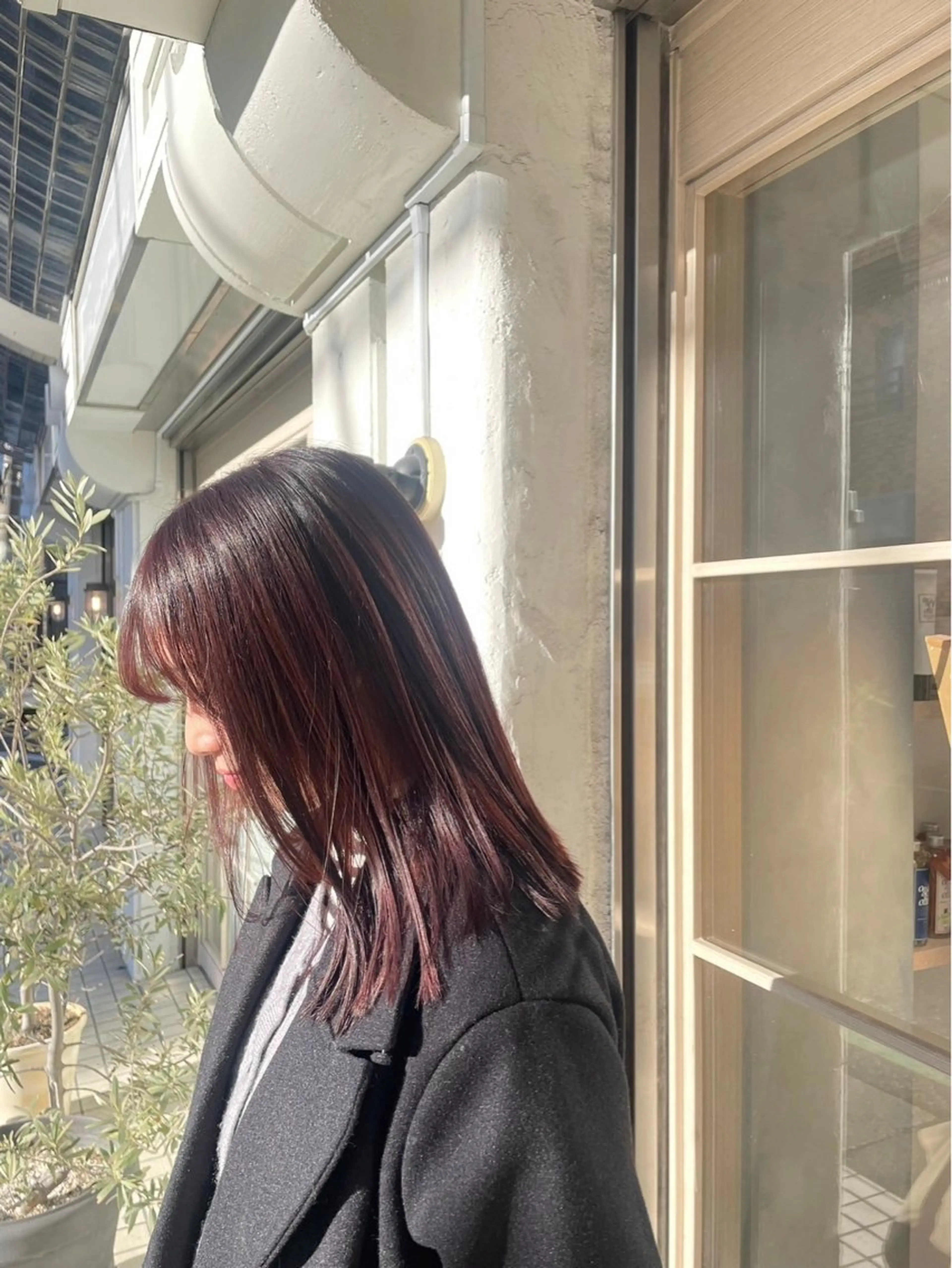 セミロング ヘアカラー トリートメント アイナ ROCCOのヘアスタイル