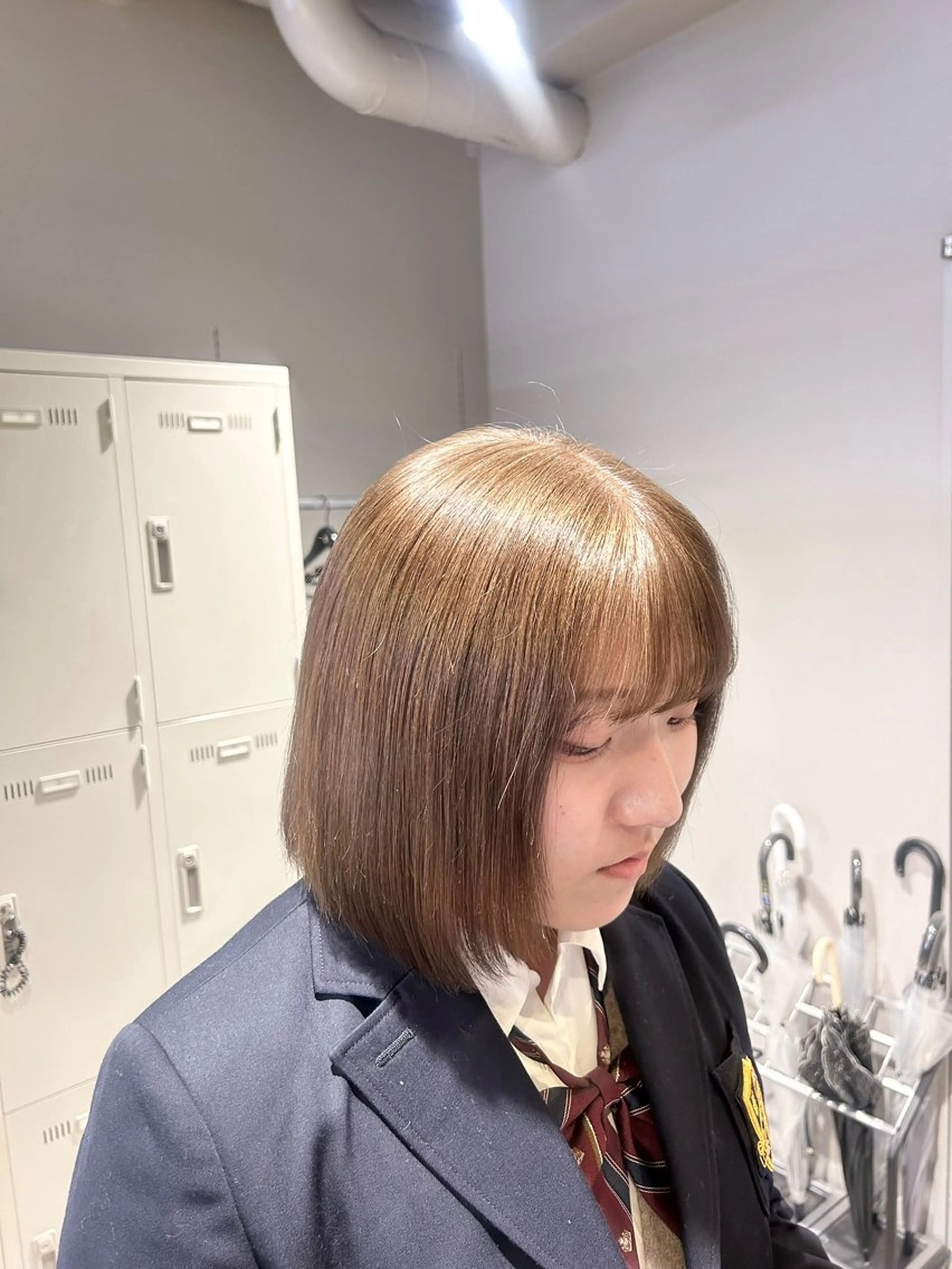 カラー ヘアカラー トリートメント 透明感ベージュ🤎 ナチュラルレイヤーのヘアスタイル