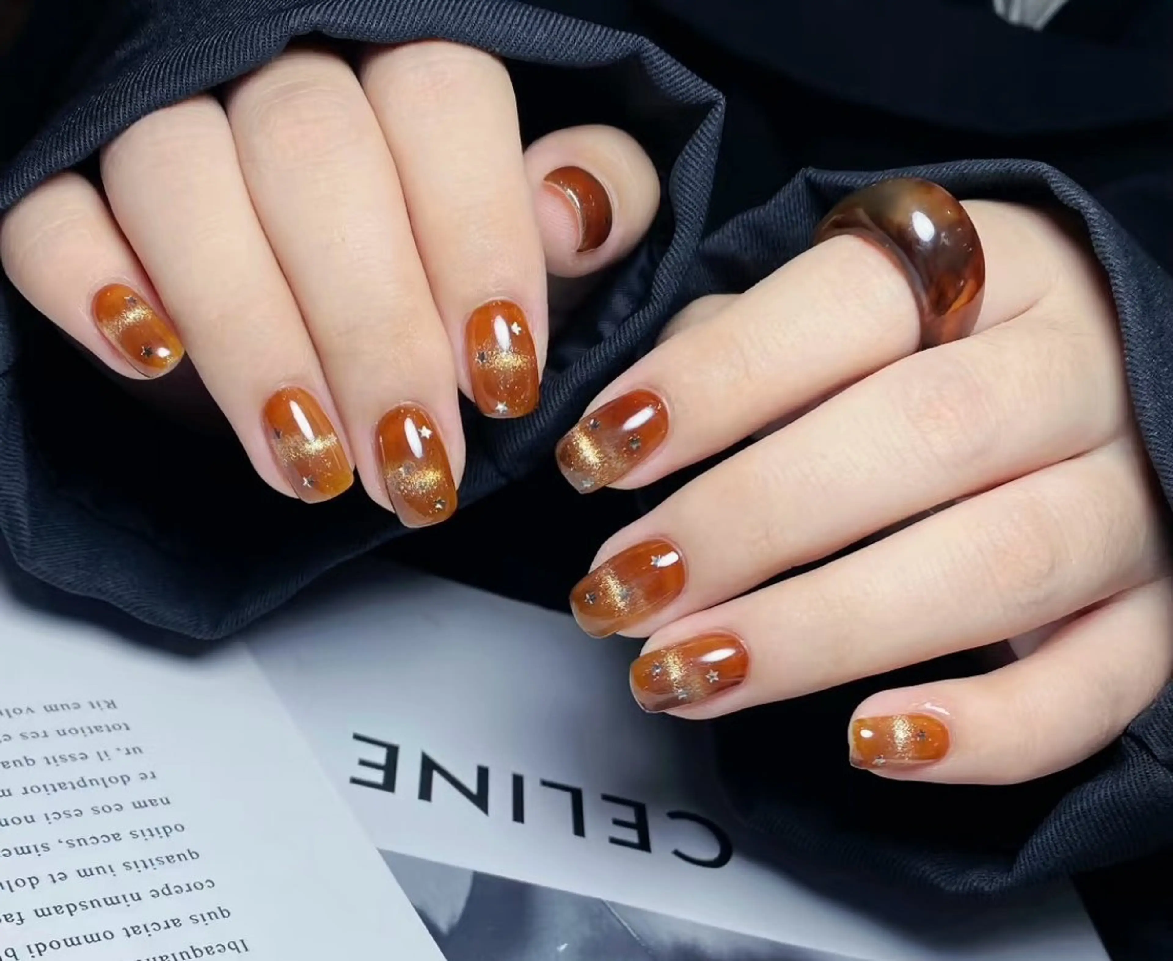 ネイル 高木 維麗絲のネイルデザイン