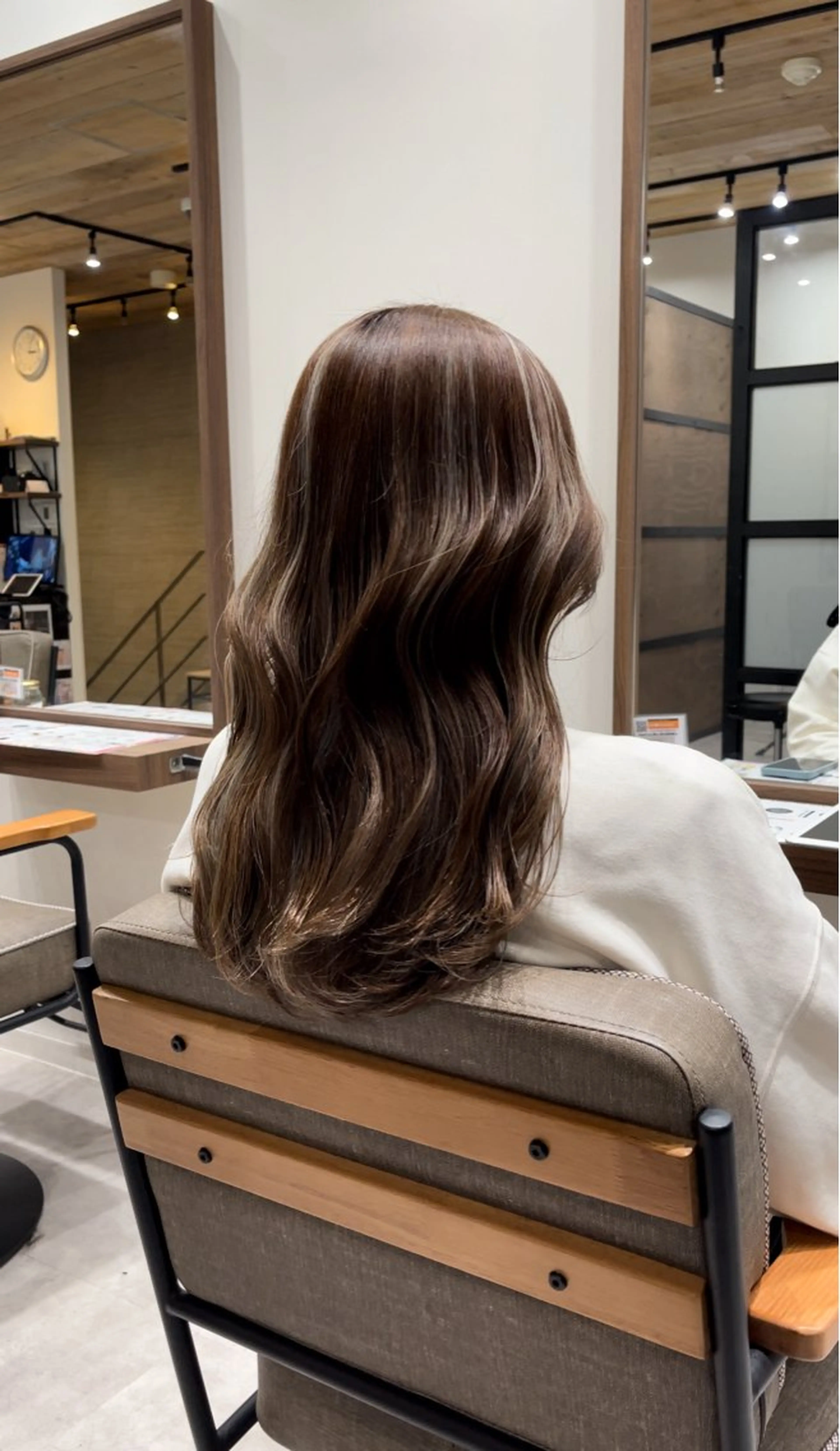 セミロング カット ヘアカラー トリートメント 朝5分でキマる艶髪 ／ヤマダのヘアスタイル