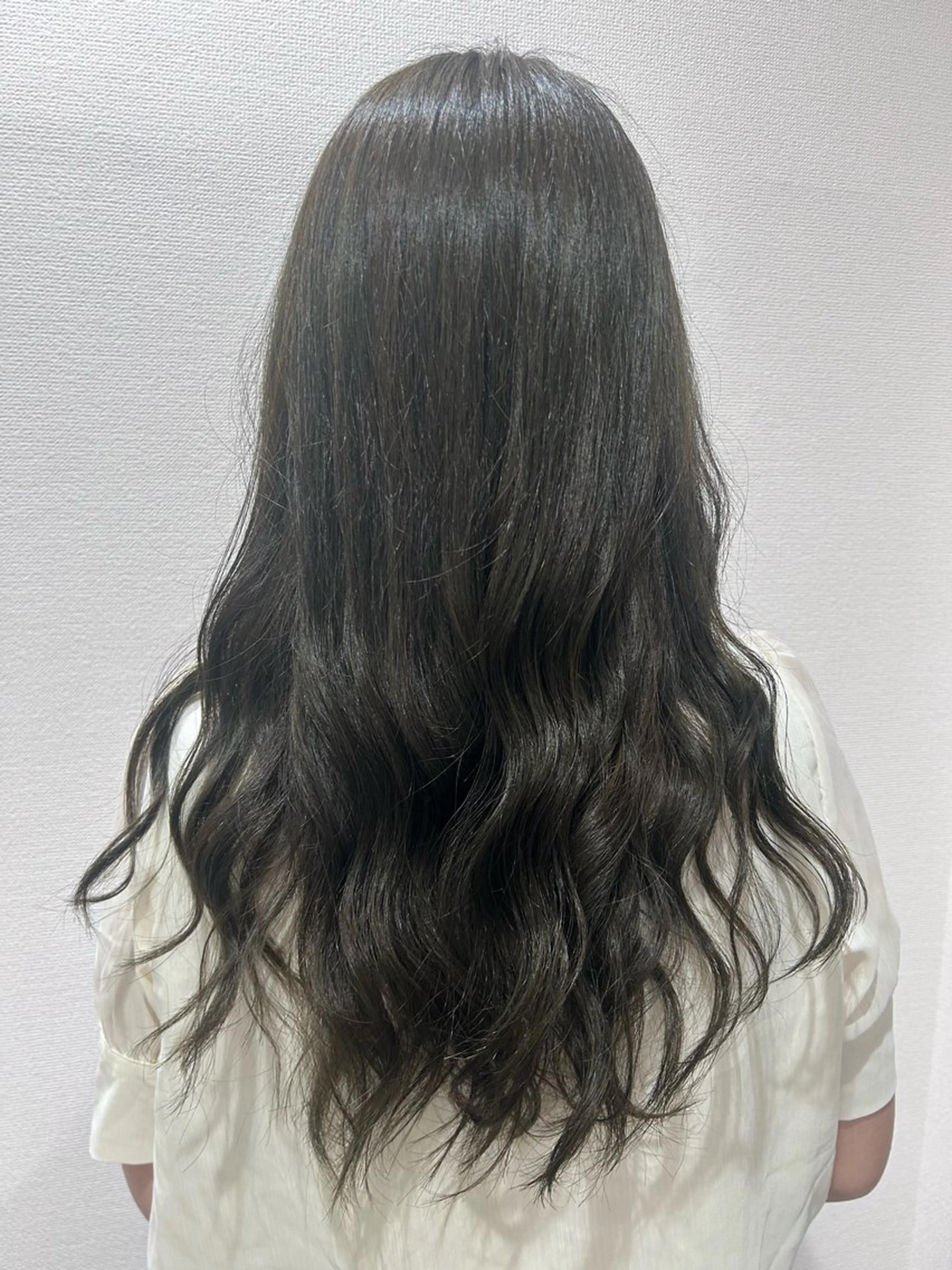 ロング カラー ダブルカラー グレージュ オリーブグレージュ オリーブグレー レイヤー/ボブ/ パーマ/HARUKAのヘアスタイル