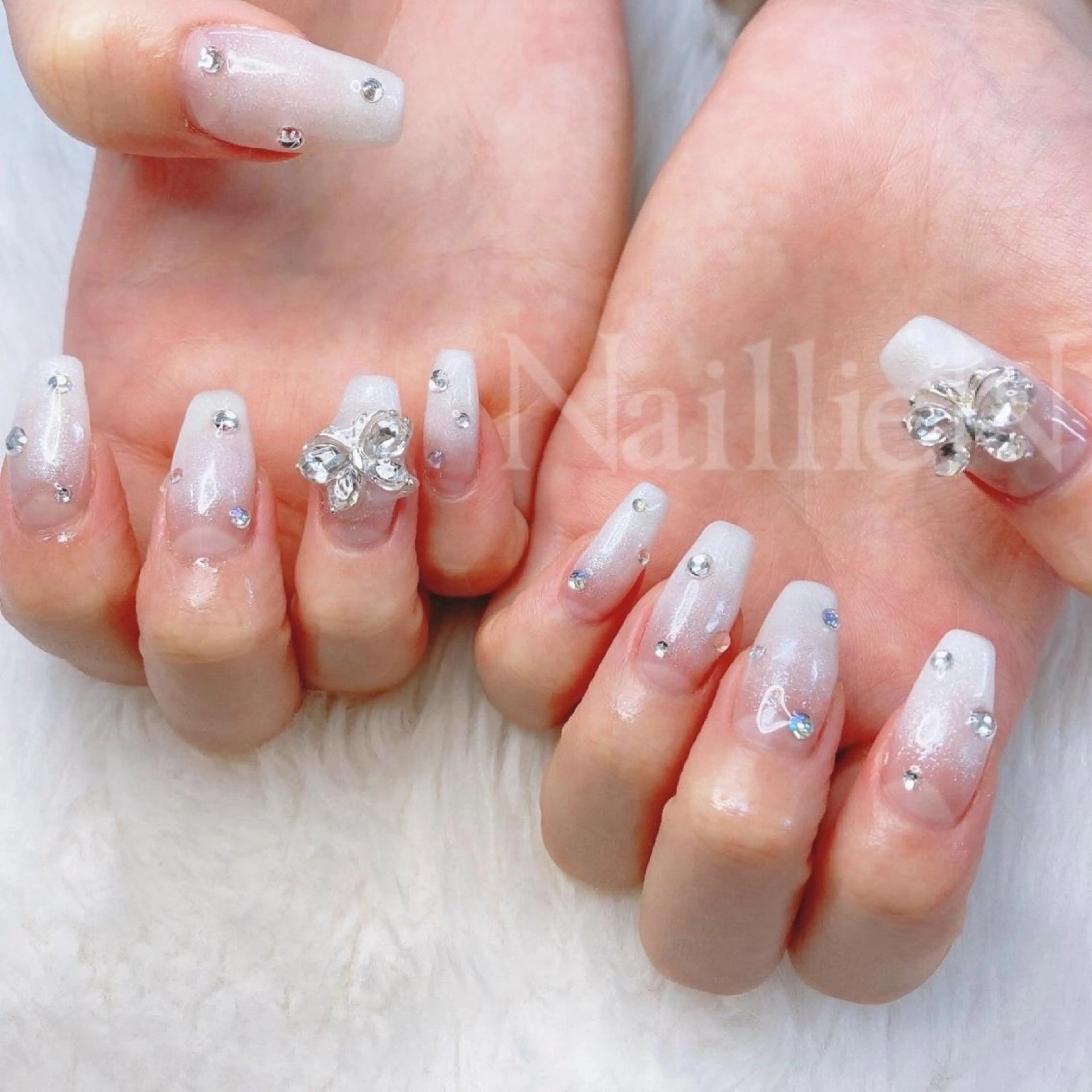 ネイル シンプルネイル ホワイト ハンドネイル Nail lieNのネイルデザイン