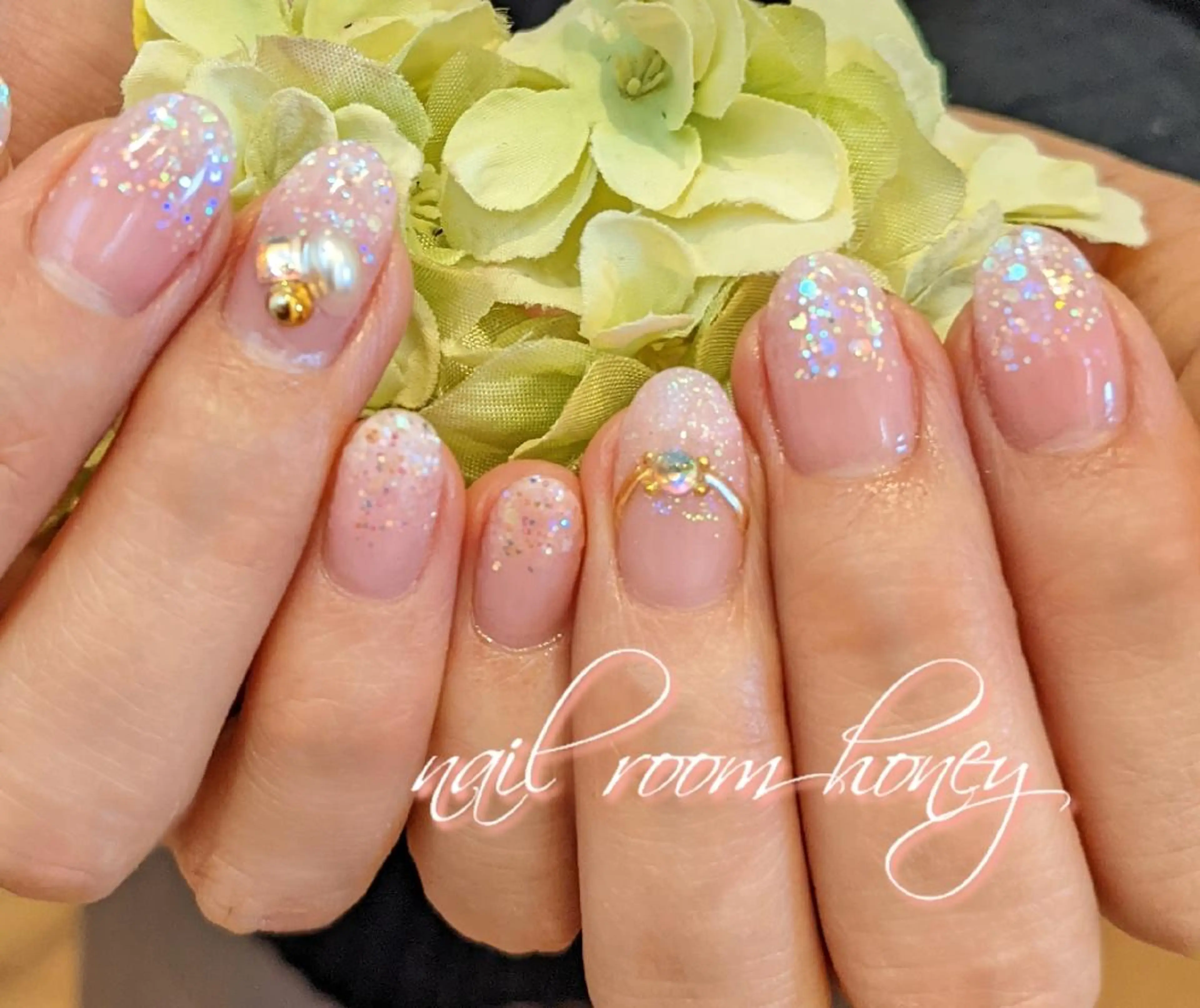 ネイル グラデーション ピンク nail room  honeyのネイルデザイン