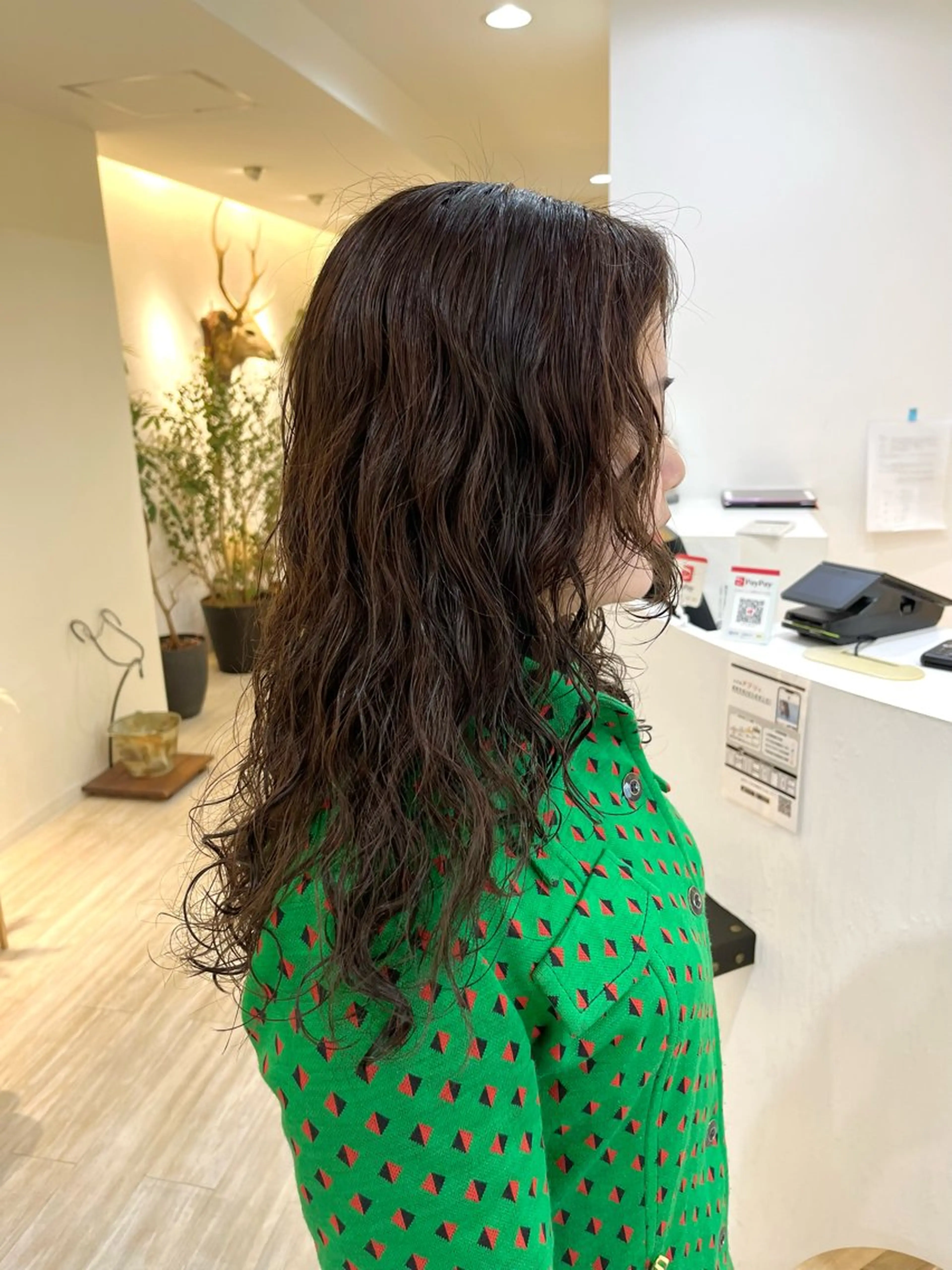 セミロング カラー パーマ カット ヘアカラー パーマ つぼみ/パーマ ／レイヤー／ボブのヘアスタイル