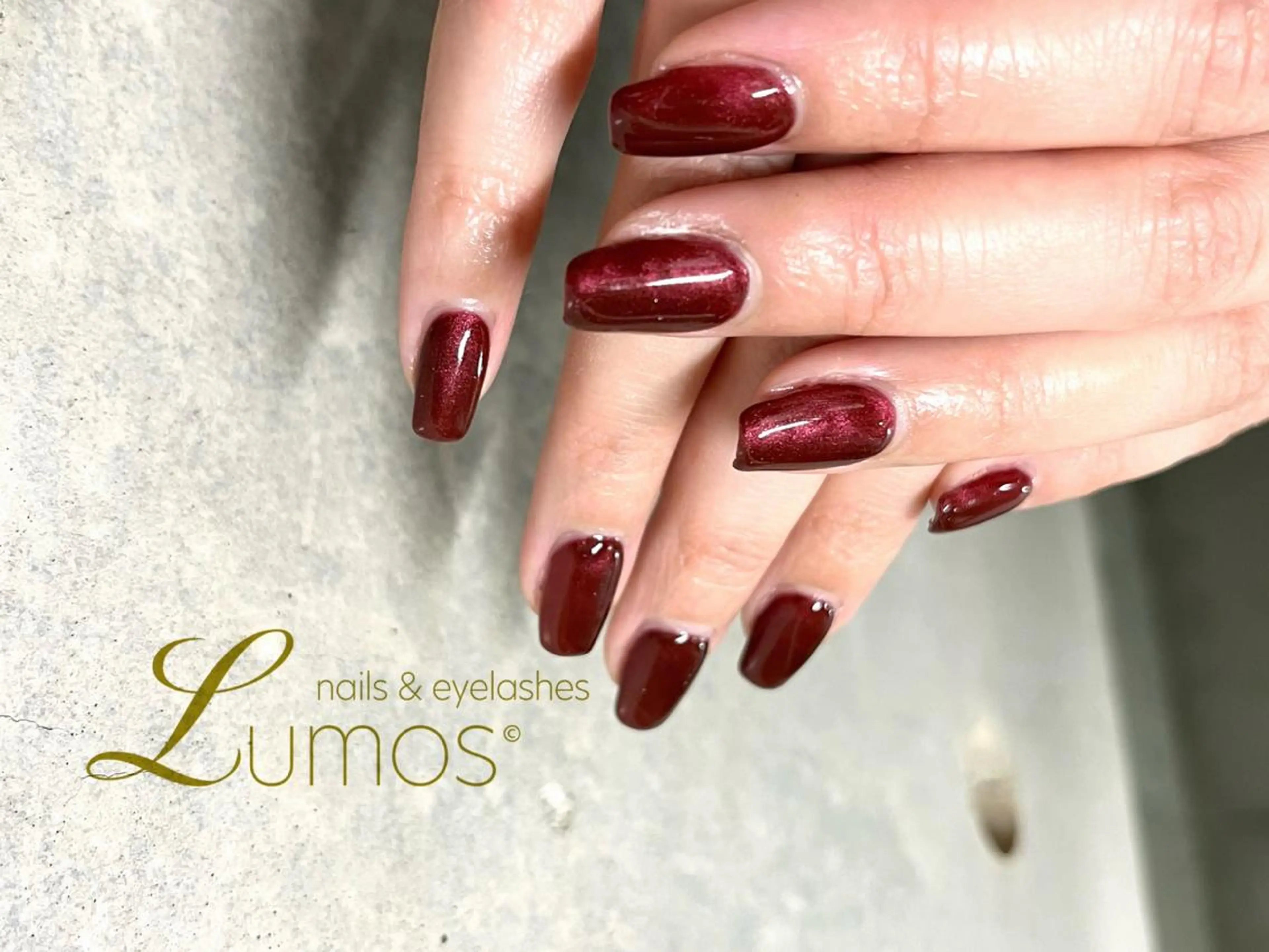 ネイル 赤色 Lumos Annのネイルデザイン