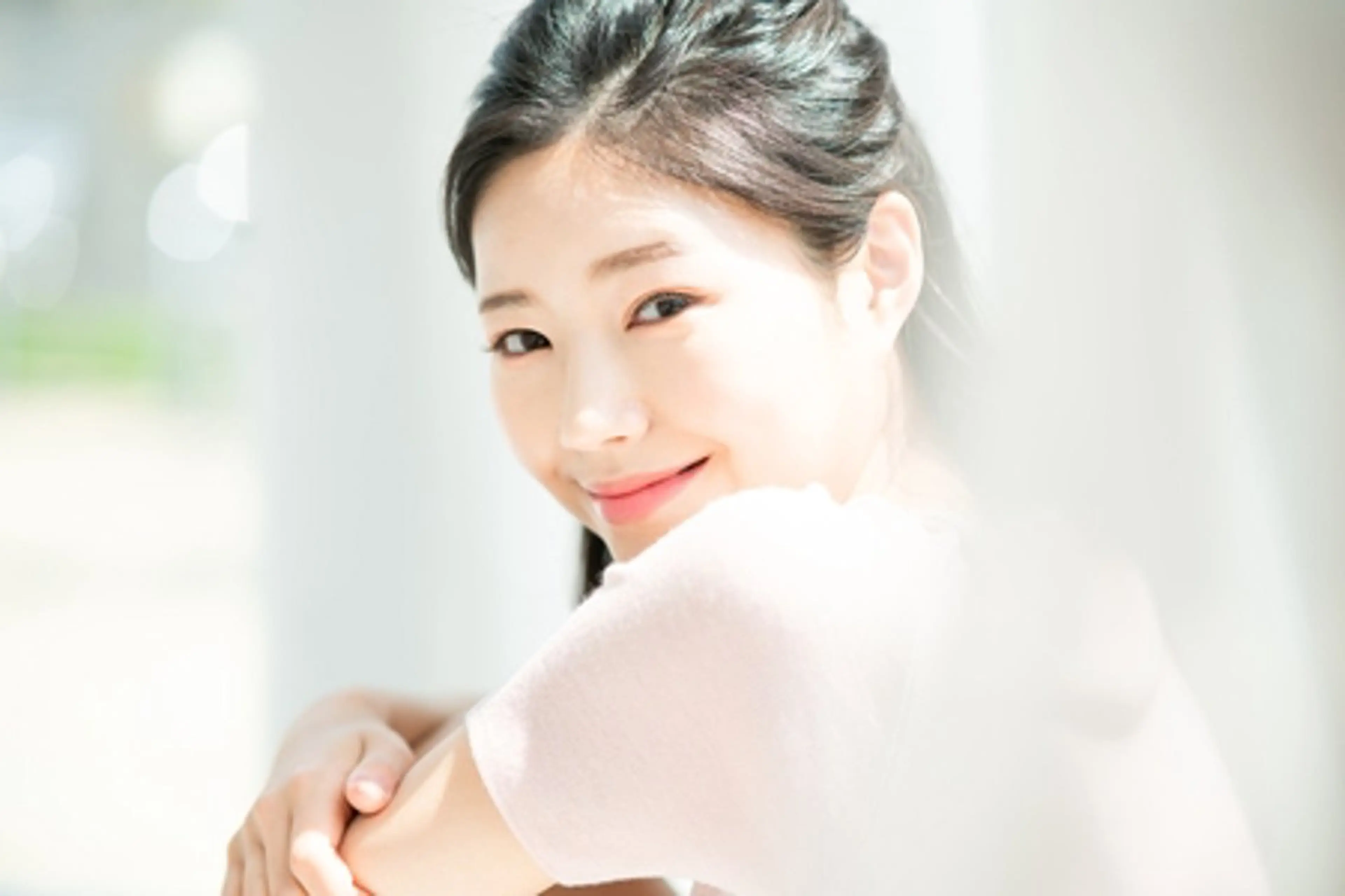 ネイル ブライダルネイル ホワイト aliaハーブ水光店 エステティシャン募集のエステ・リラクイメージ