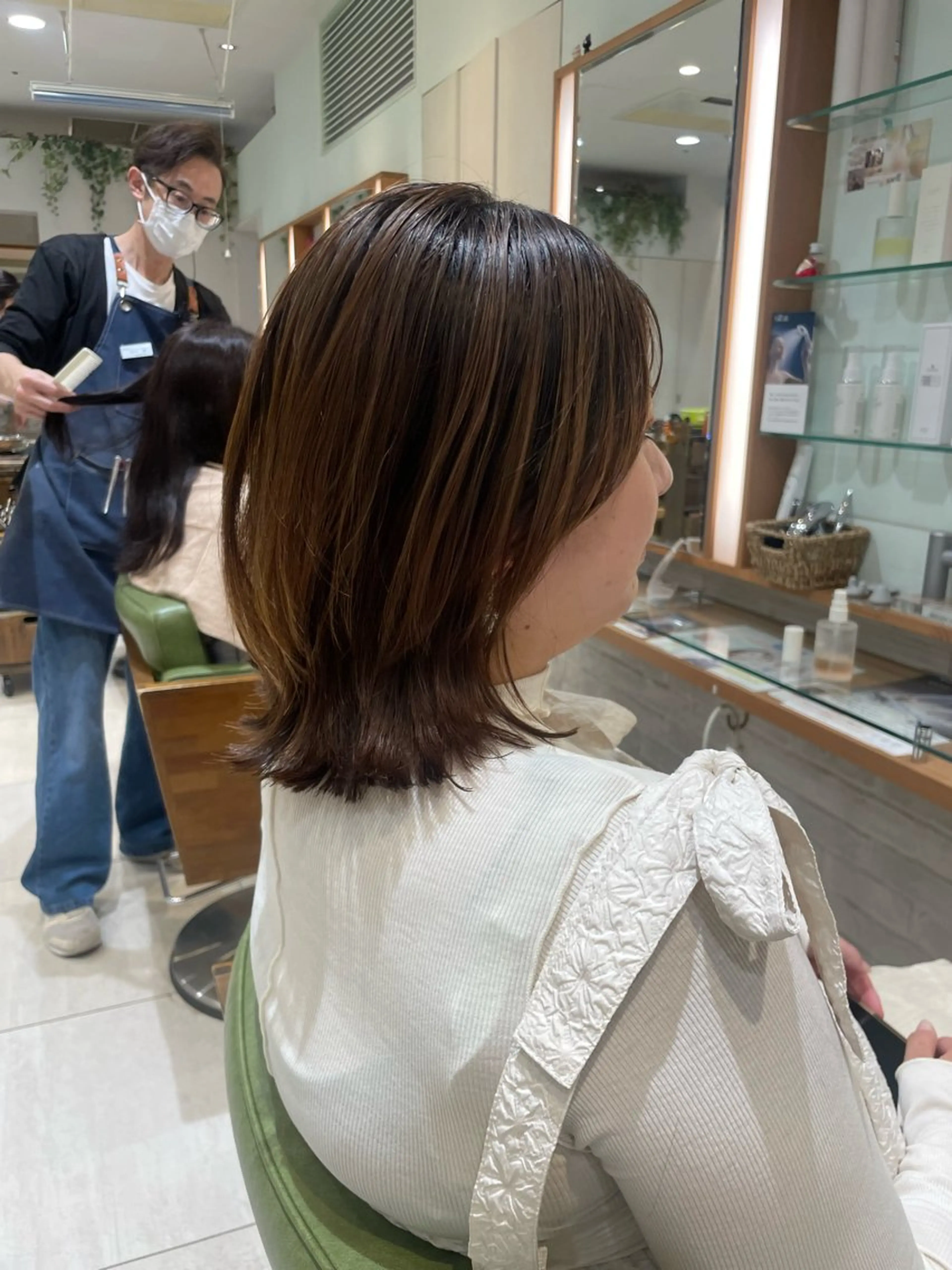 ミディアム 石渡このみ 🍊レイヤーカットのヘアスタイル