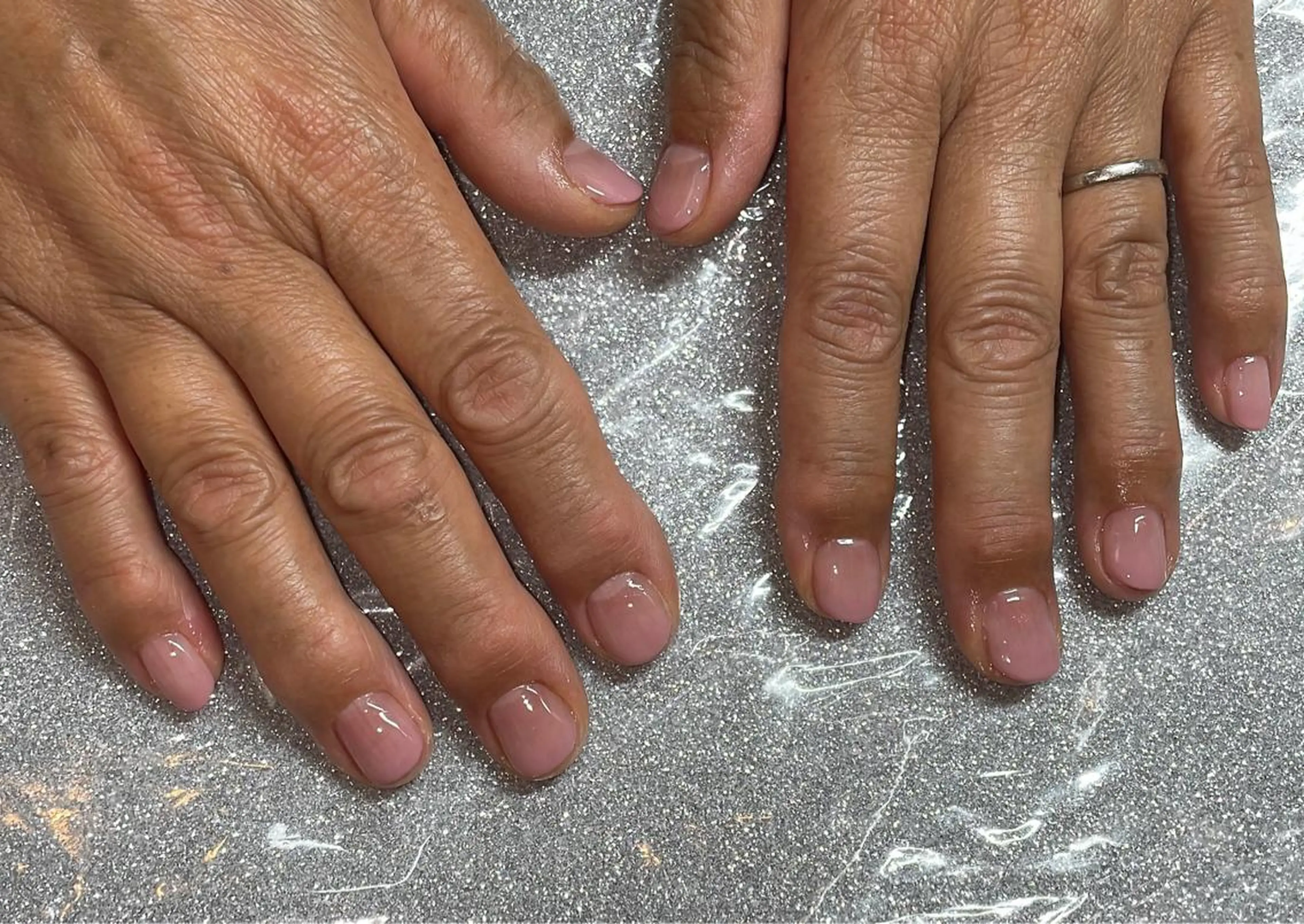 ネイル VIERU 🌈🎀💖のネイルデザイン