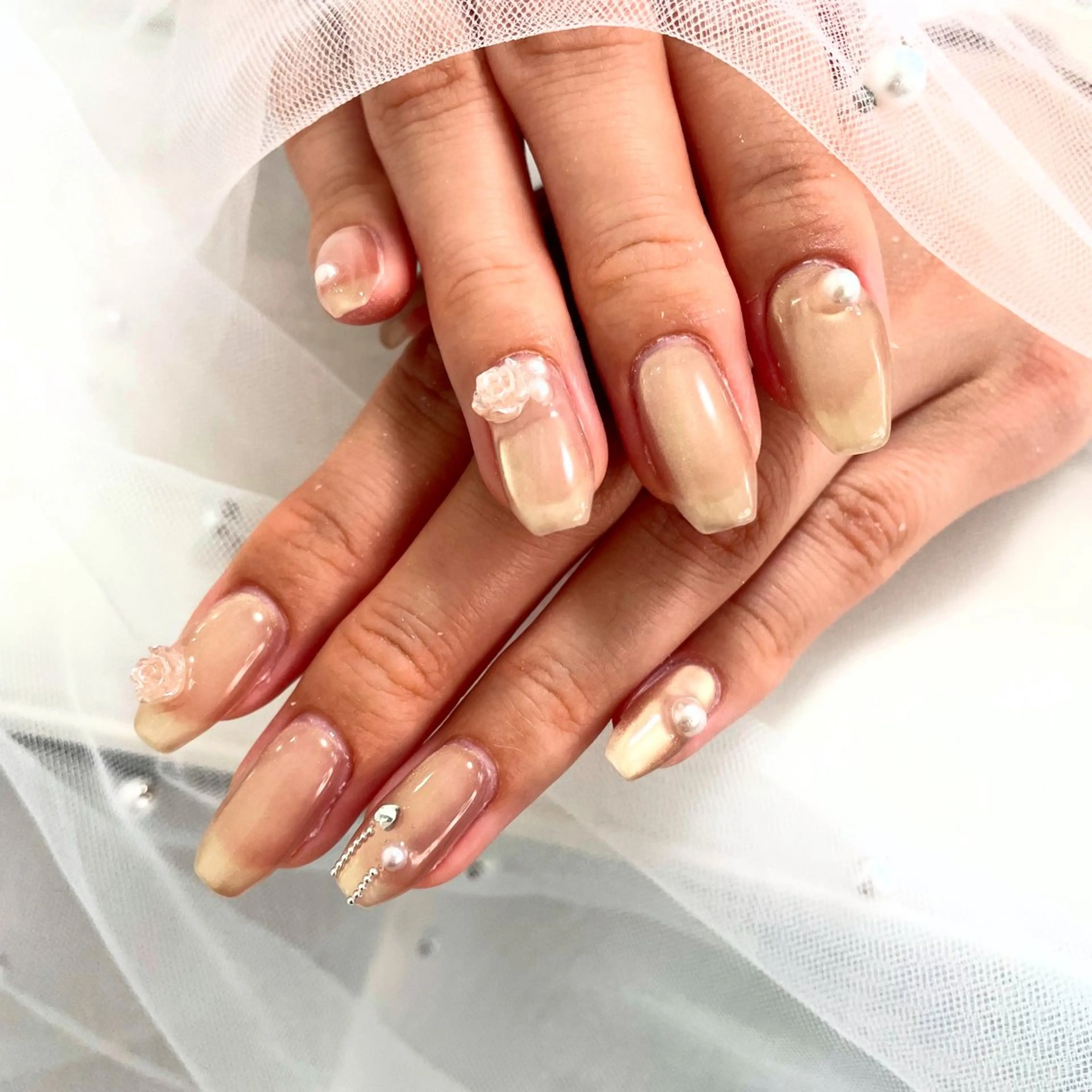 ネイル アートネイル クリアネイル ガーリー マグネットネイル ミラーネイル 。 Omiのネイルデザイン