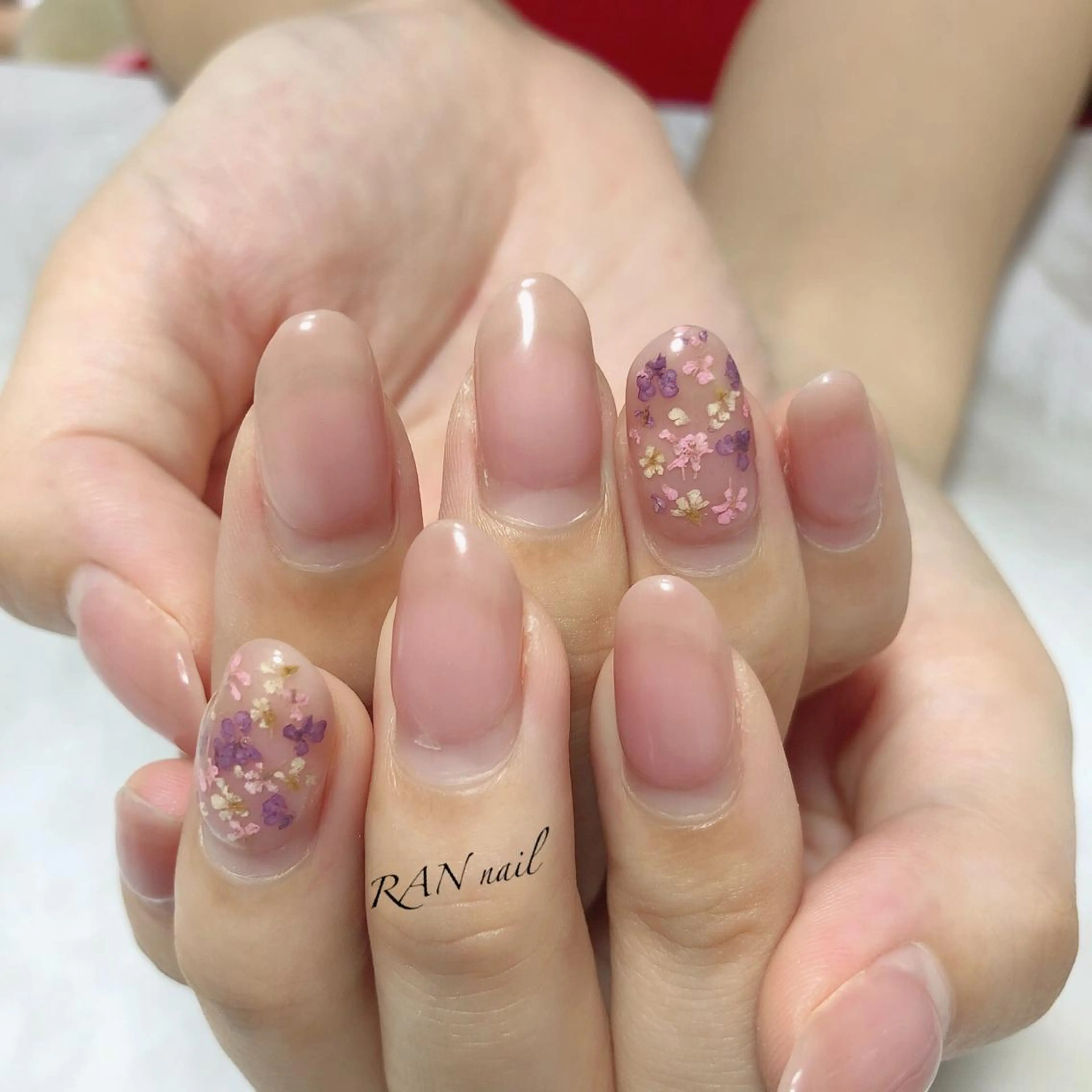 ネイル フラワーネイル フットネイル オフィスネイル ワンカラーネイル ピンク ハンドネイル フットネイル RAN nailのネイルデザイン