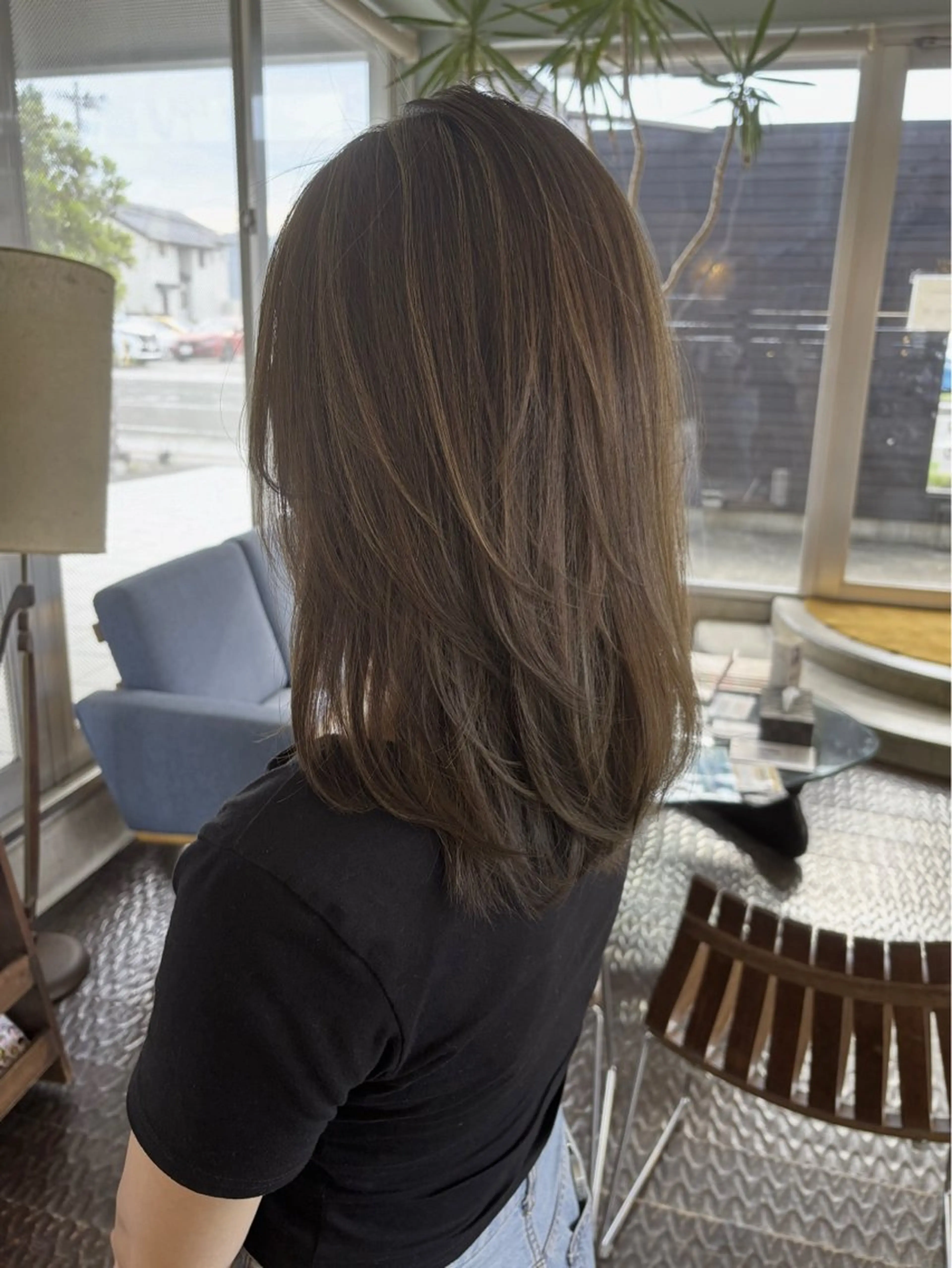 ミディアム ハイライト レイヤーカット カット ヘアカラー TAKAHASHI REIKAのヘアスタイル