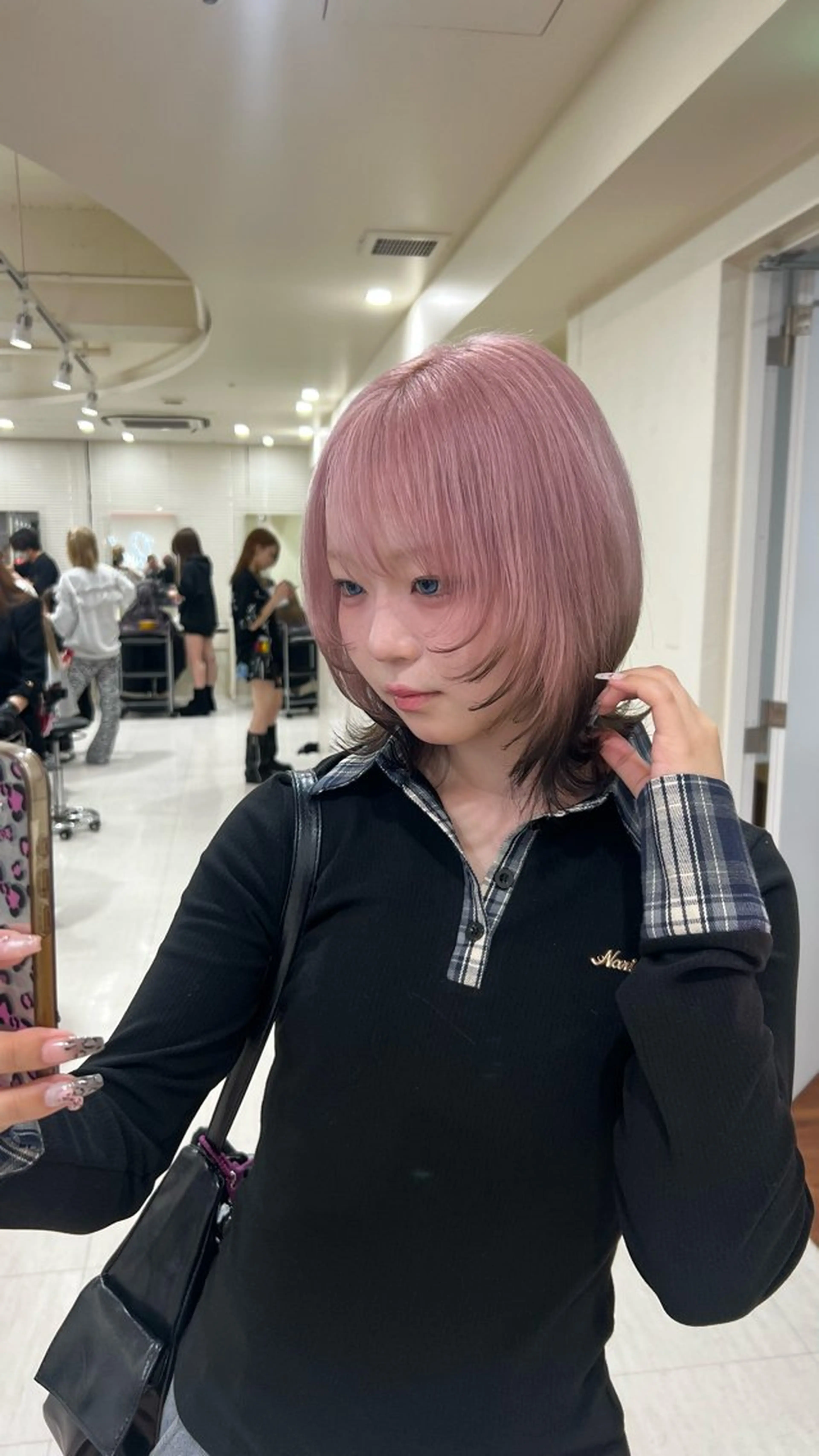 ミディアム カラー ヘアアレンジ ヘアカラー 韓国レイヤー&ピンク 艶髪🩶maikoのヘアスタイル