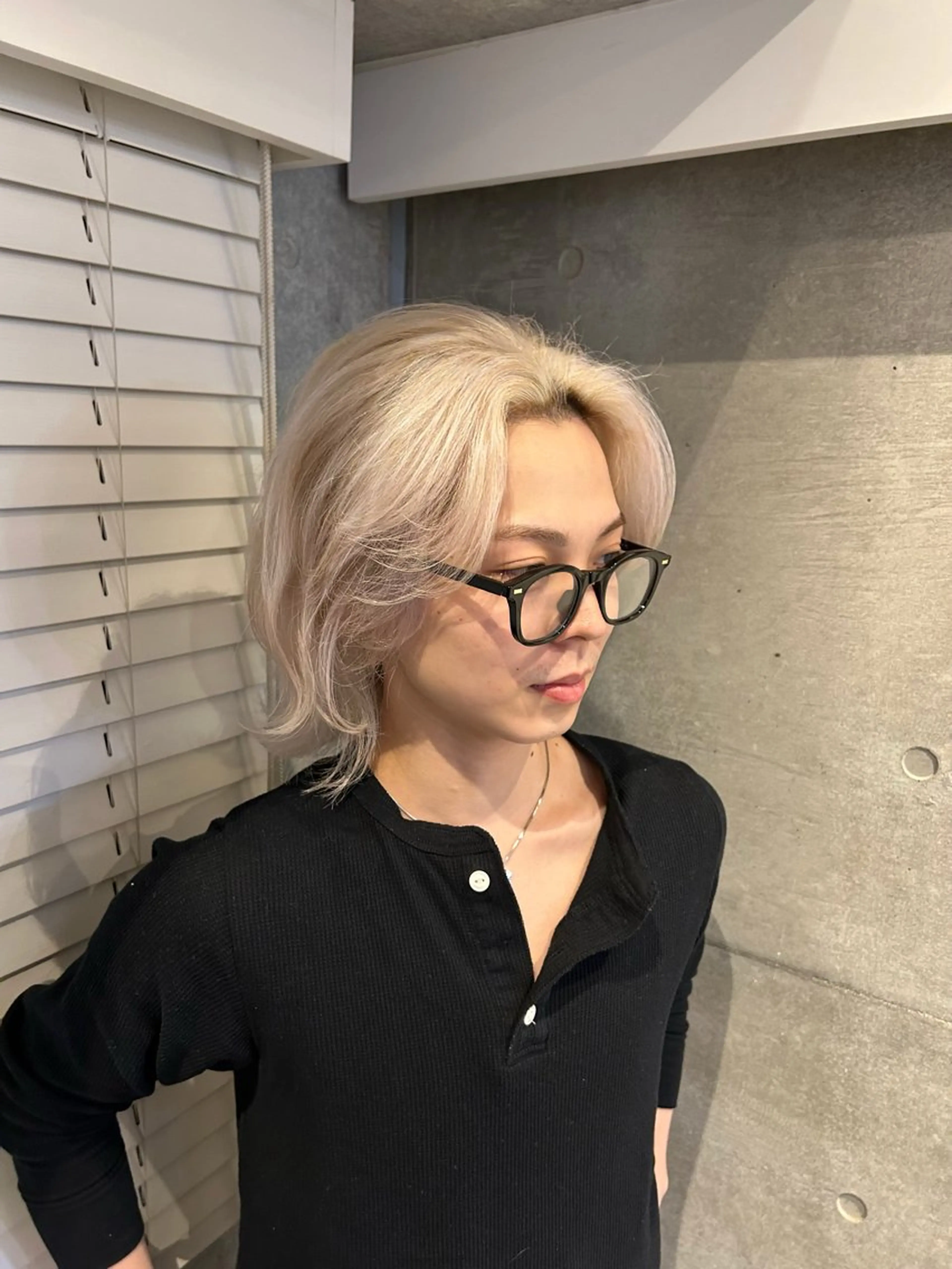 ショート カラー ショートボブ 黒髪 ハイトーンカラー ボブ レイヤーカット ヘアカラー トリートメント レイヤー/ブロンド 透明感カラー/ヒロトのヘアスタイル