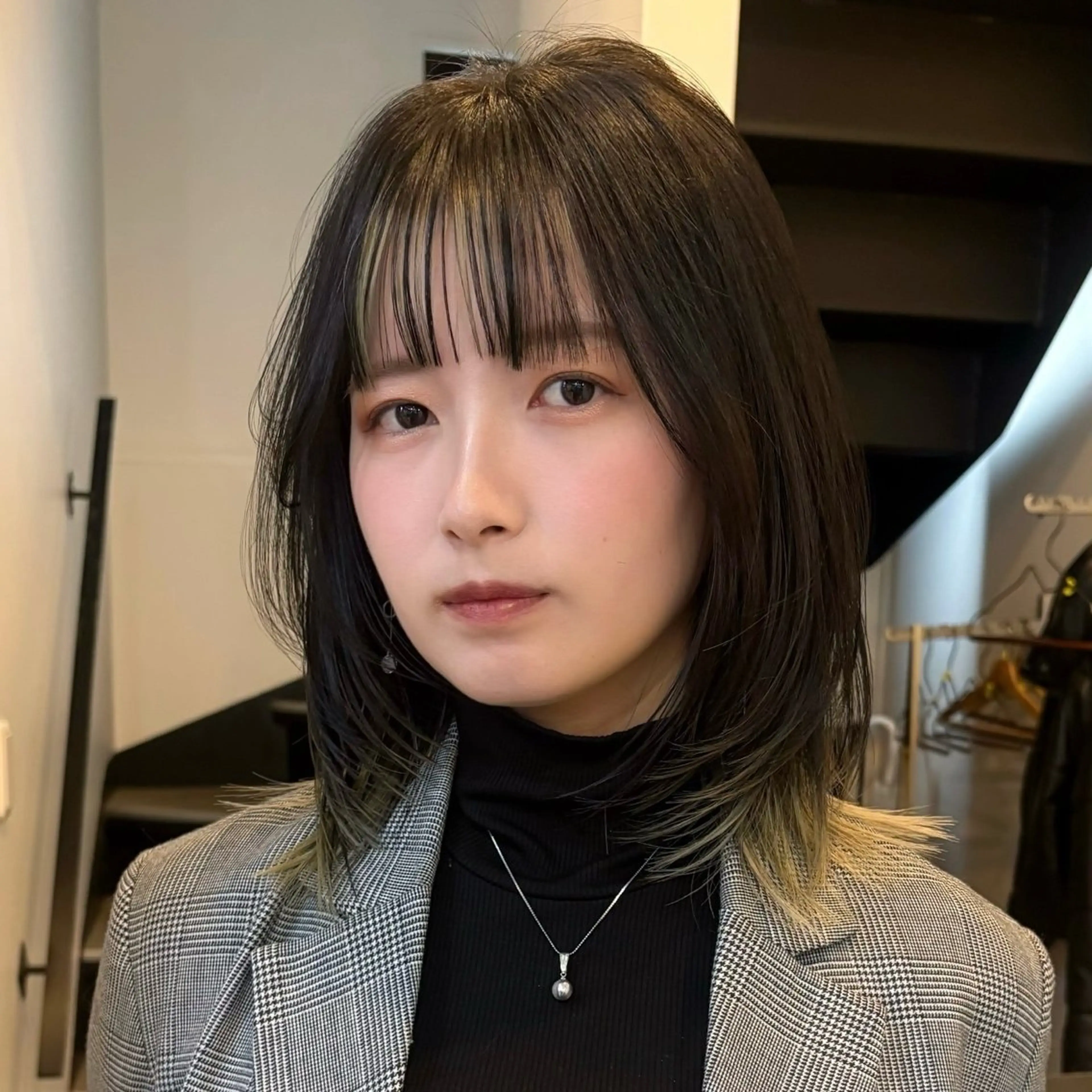 ミディアム ミディアムレイヤー レイヤーカット カット ハイトーン指名No. 1/レイヤー/みさきのヘアスタイル