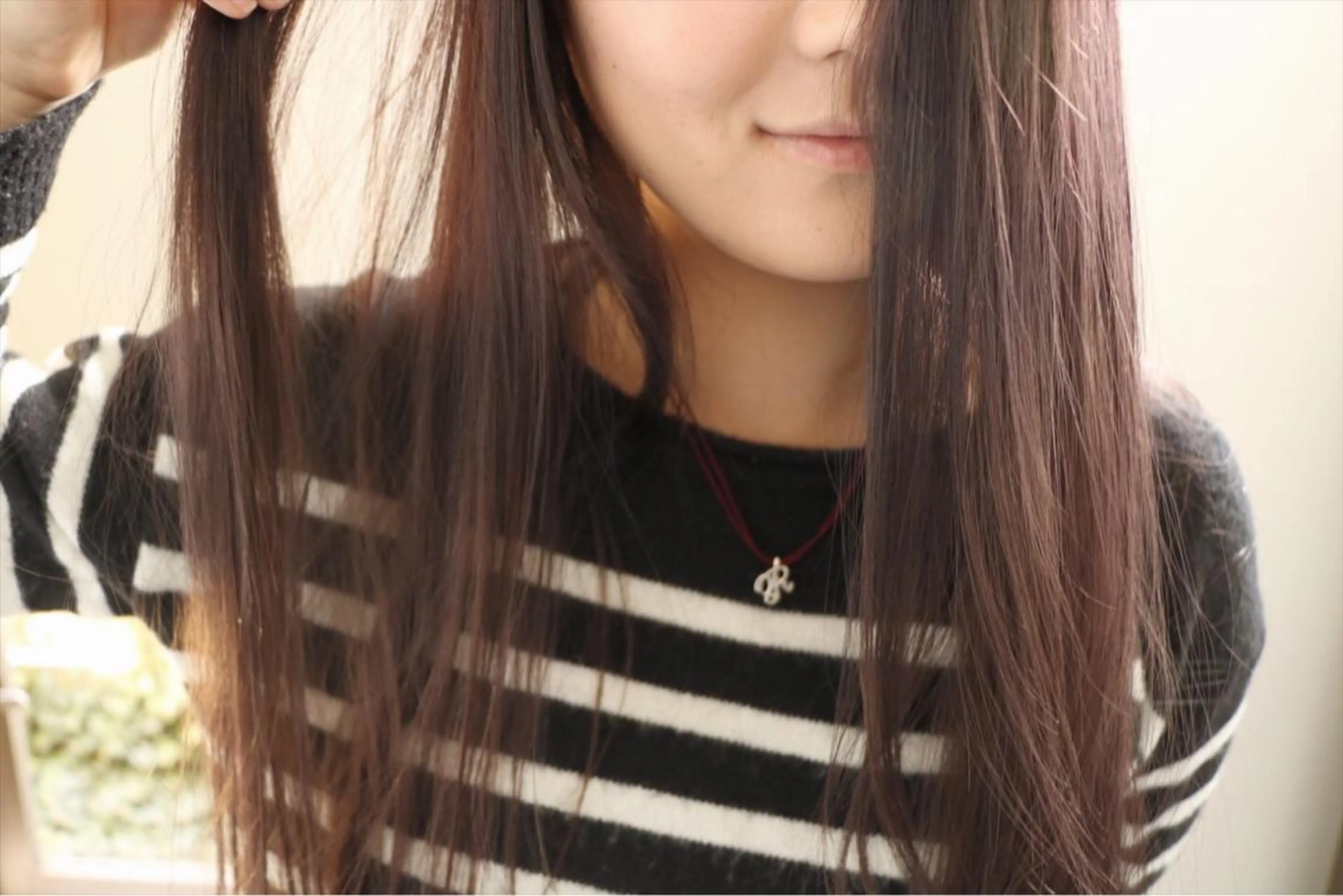 ロング カラー ベージュカラー ブリーチ ブルーカラー パープルカラー シルバー soins de MaLilyのヘアスタイル