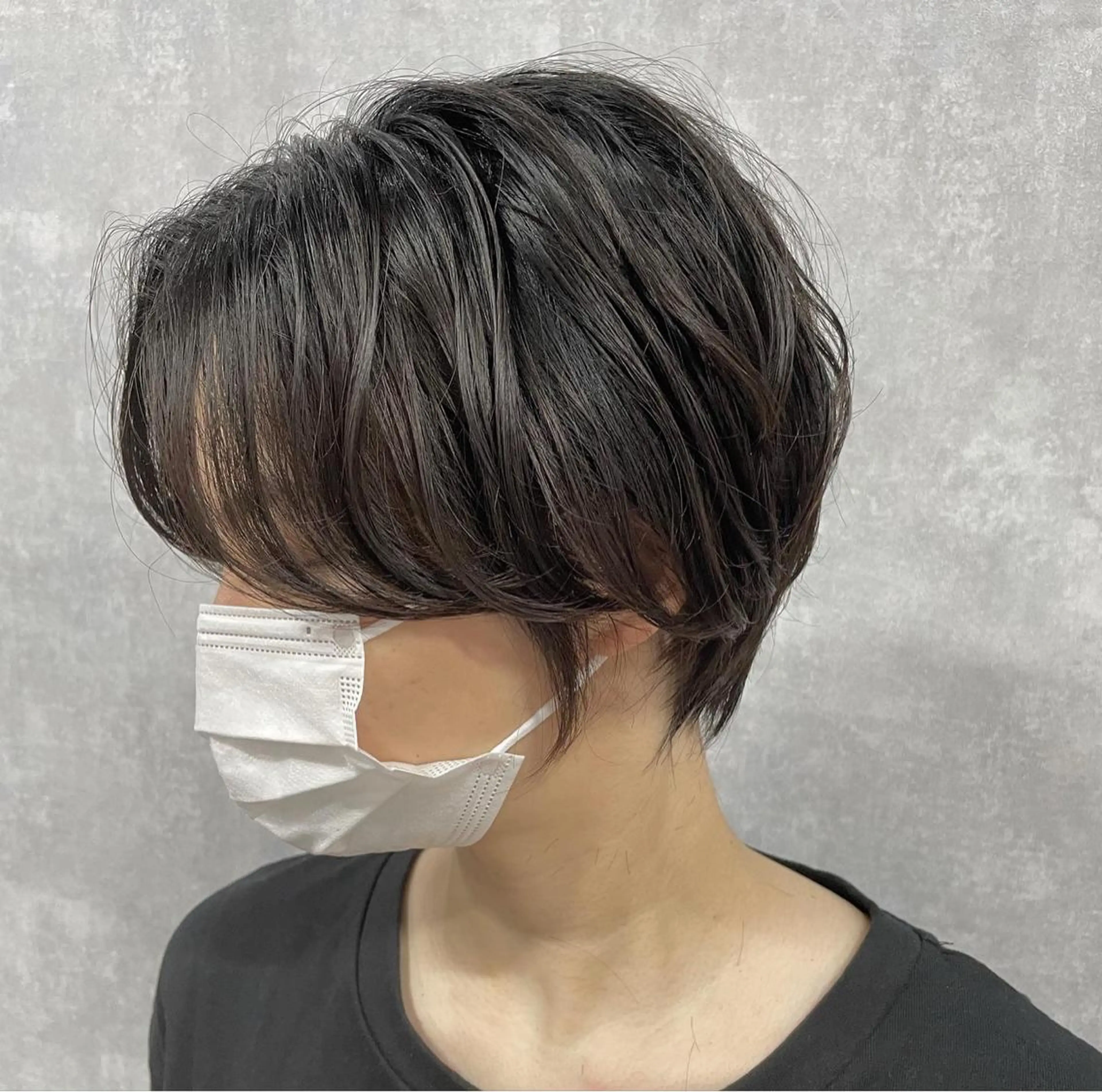 ショート 切りっぱなしボブ ショートボブ ハンサムショート 丸みショート アッシュ モテ髪/ボブ/ショー ト/アダチフウトのヘアスタイル