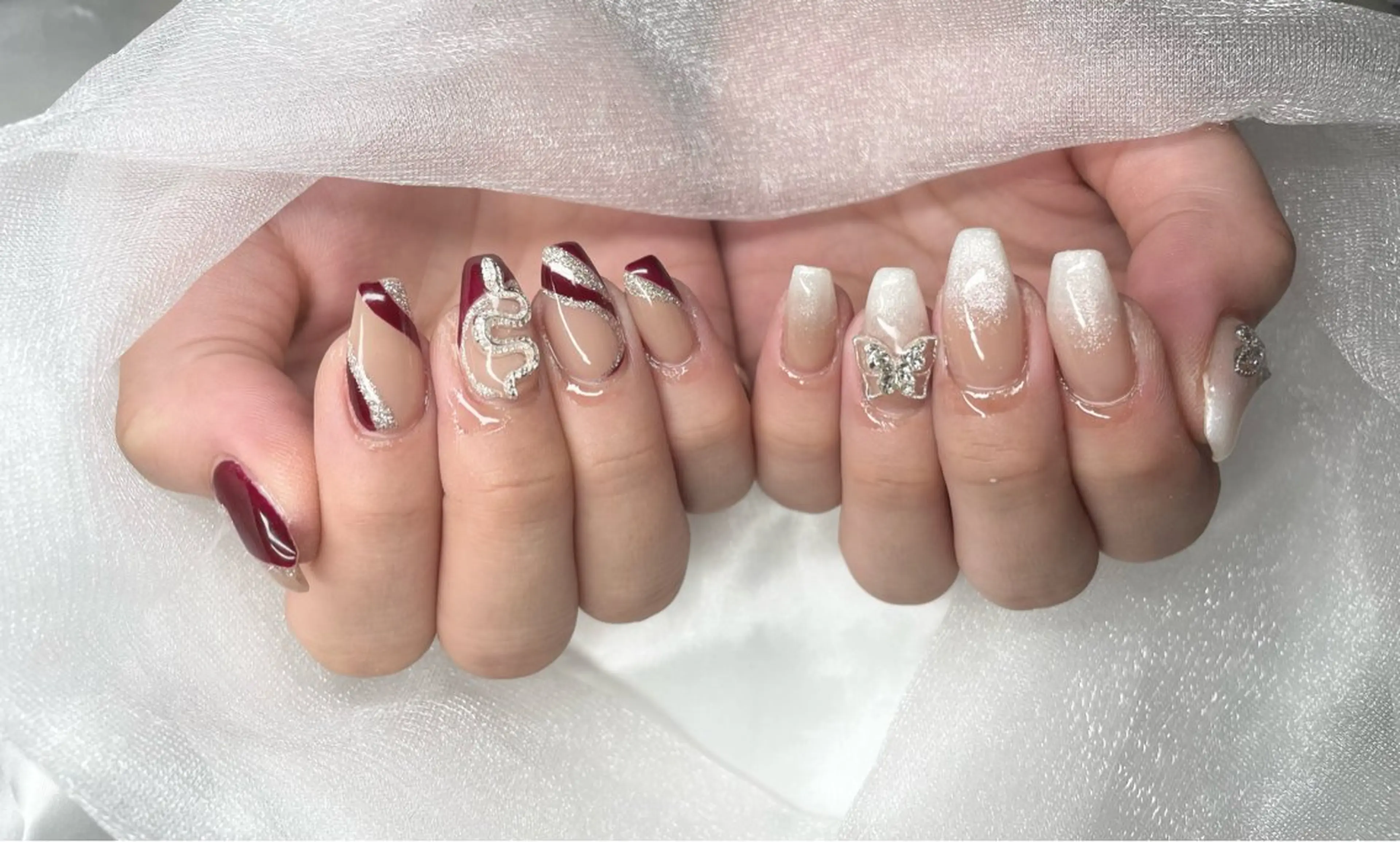 ネイル ハンドネイル Roi〈ロワ〉 Minakoのネイルデザイン